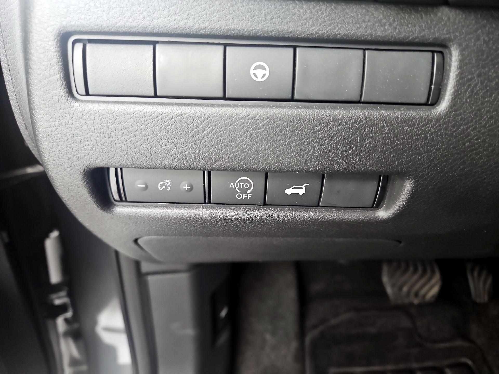 Thumbnail: 2023 Nissan Rogue - 13