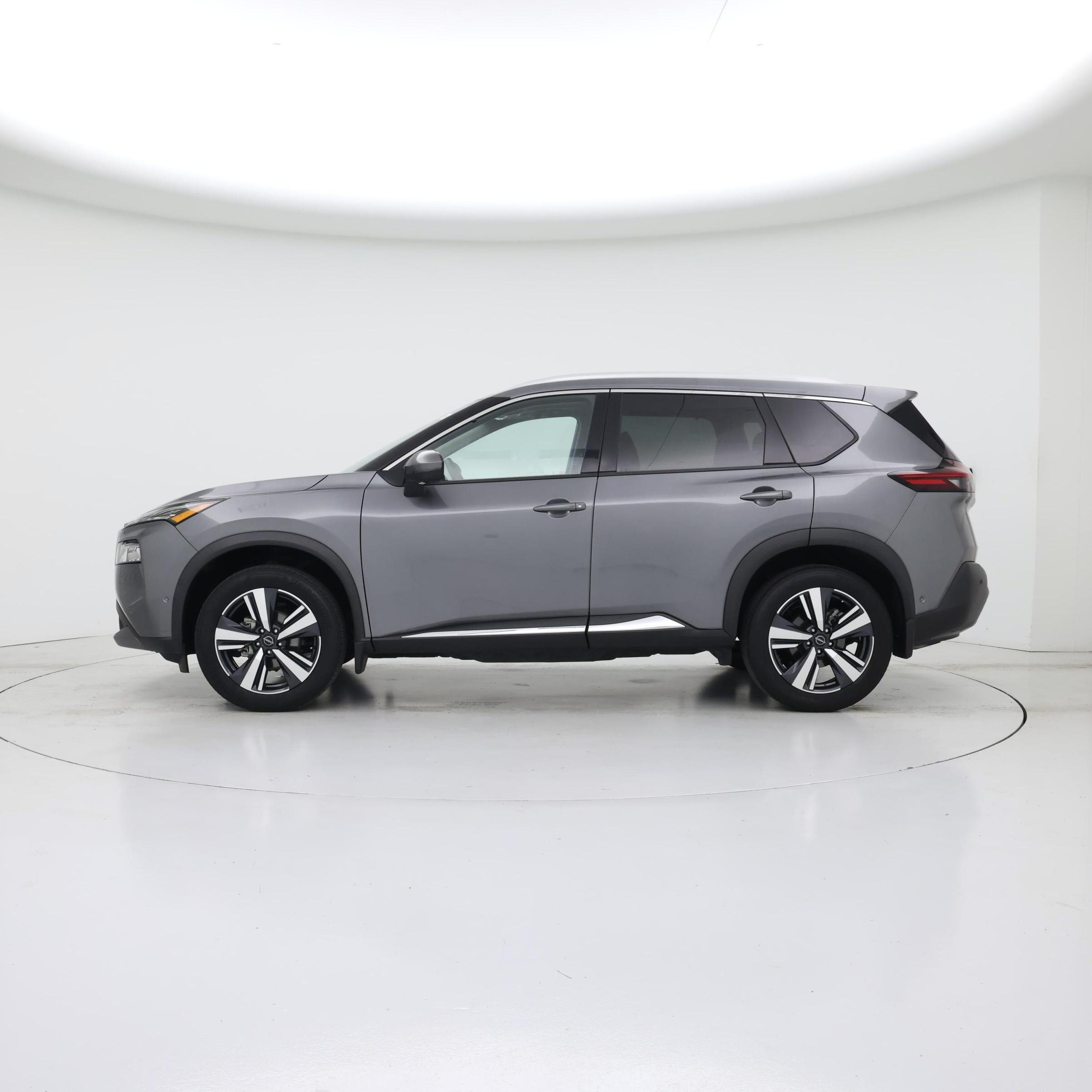 Thumbnail: 2023 Nissan Rogue - 3