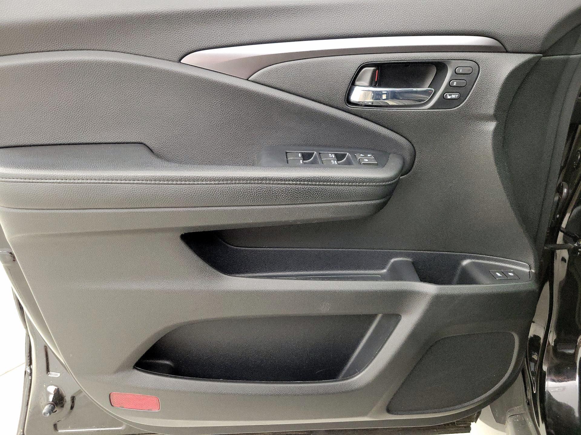 Thumbnail: 2022 Honda Pilot - 12