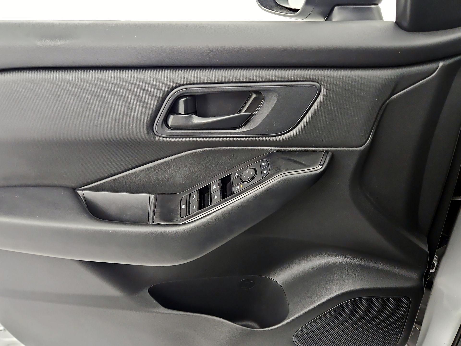 Thumbnail: 2024 Nissan Rogue - 12