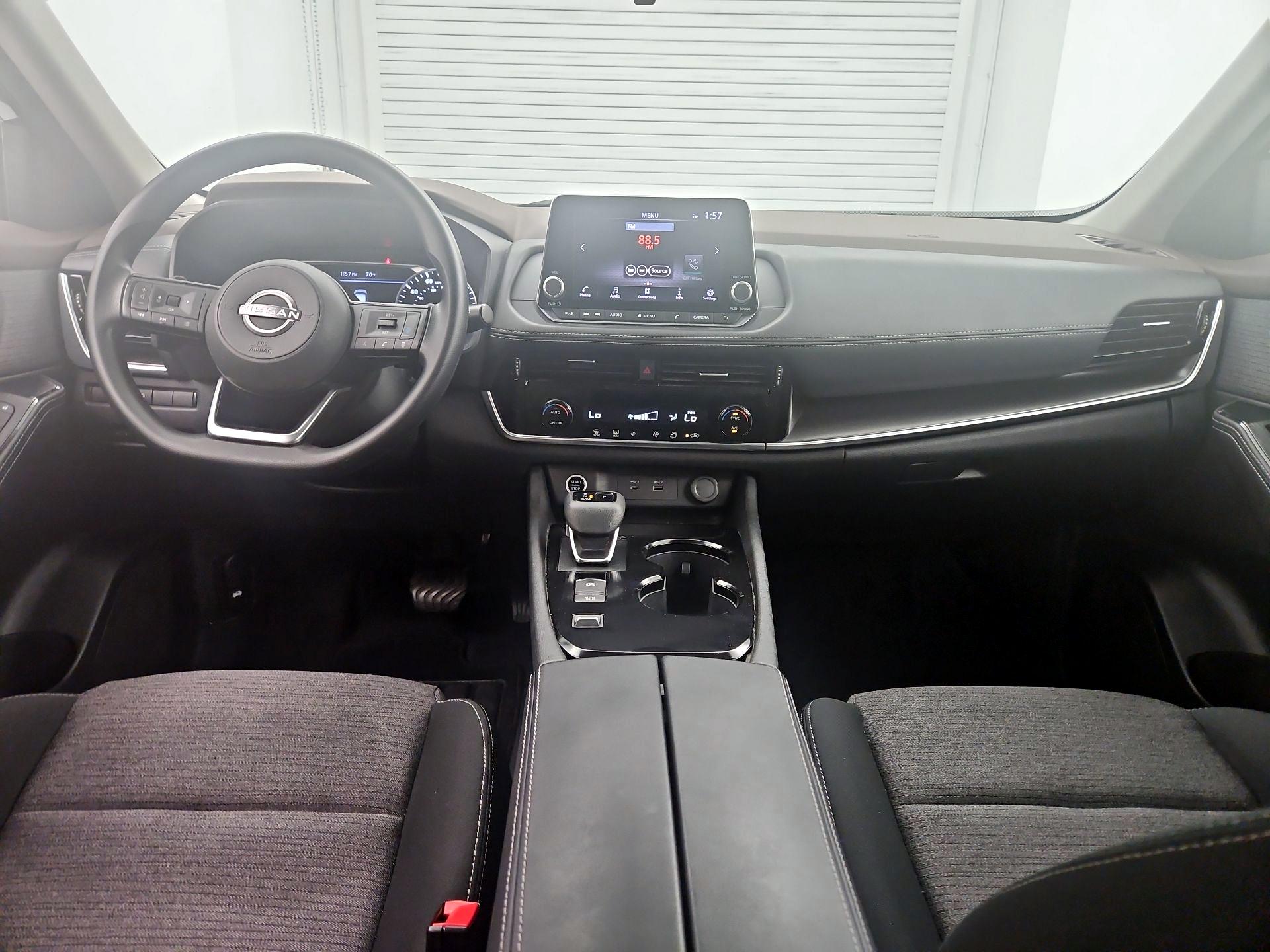 Thumbnail: 2023 Nissan Rogue - 9