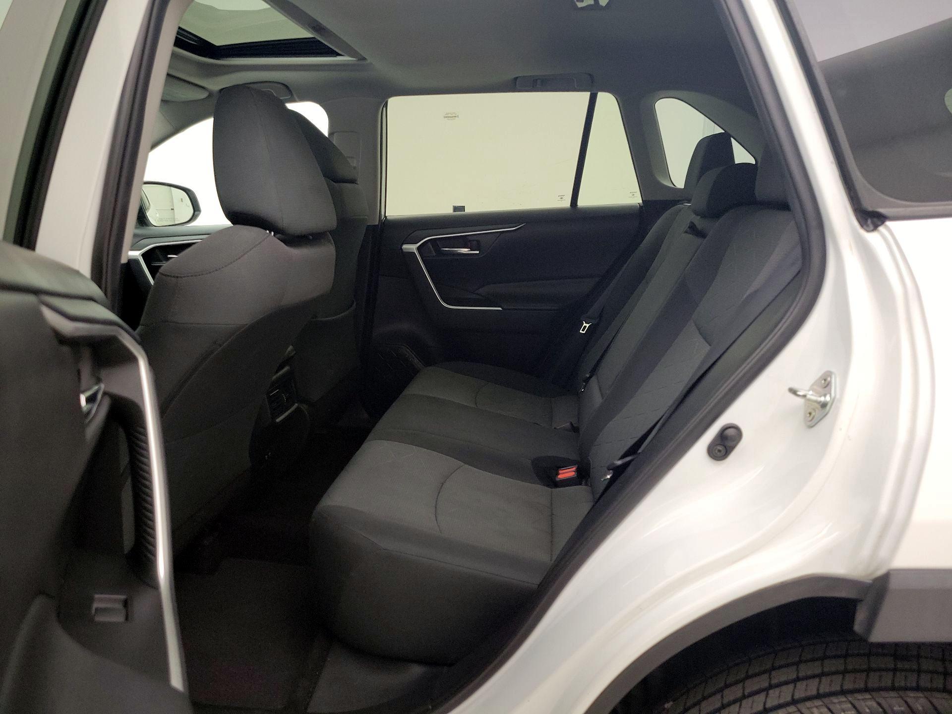 Thumbnail: 2020 Toyota RAV4 - 20