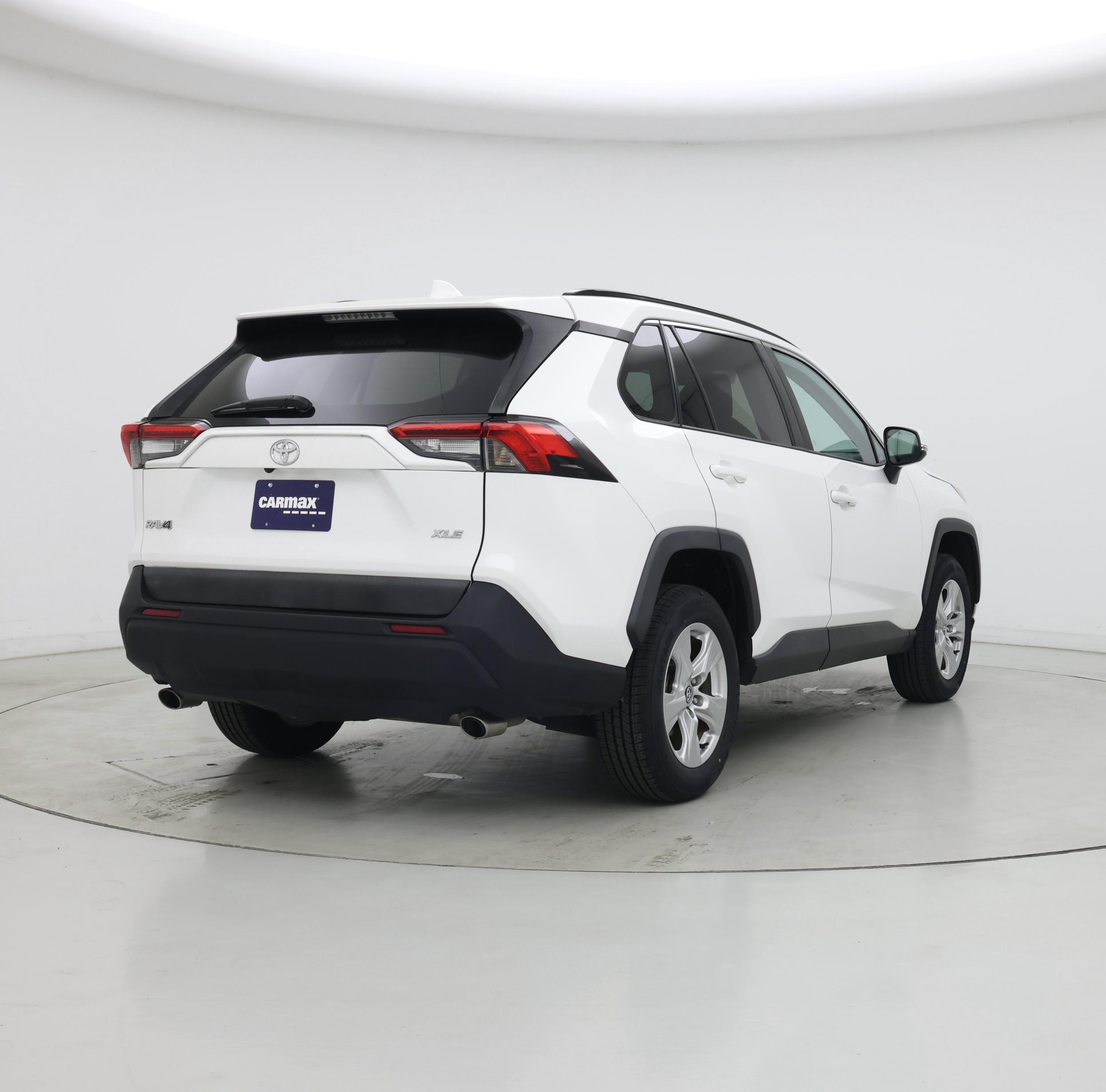 Thumbnail: 2020 Toyota RAV4 - 8