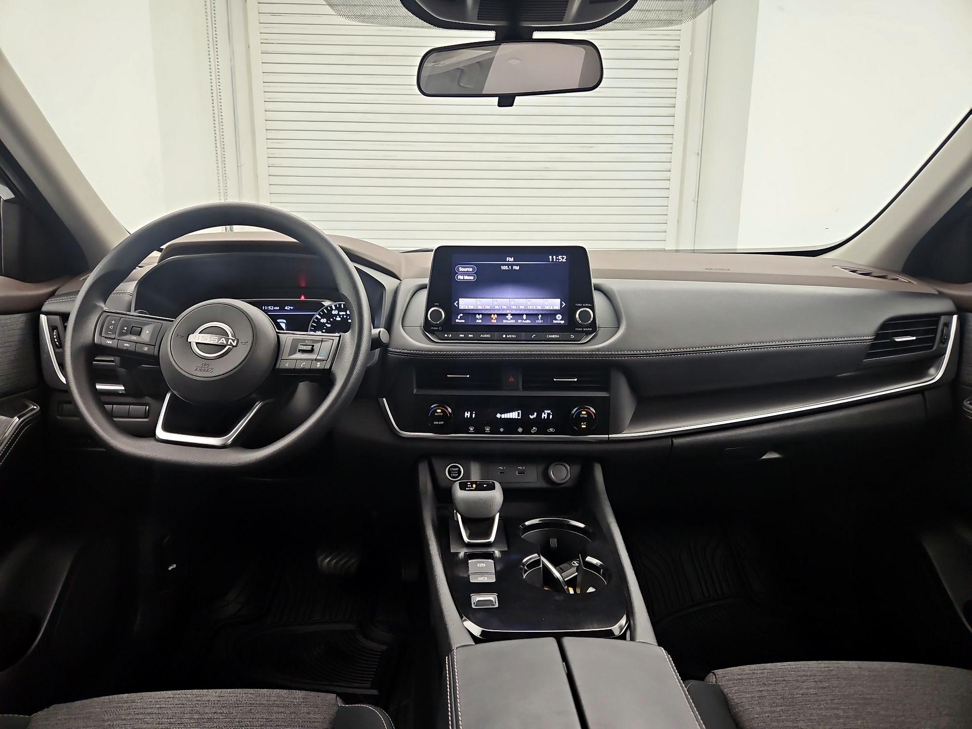 Thumbnail: 2023 Nissan Rogue - 9