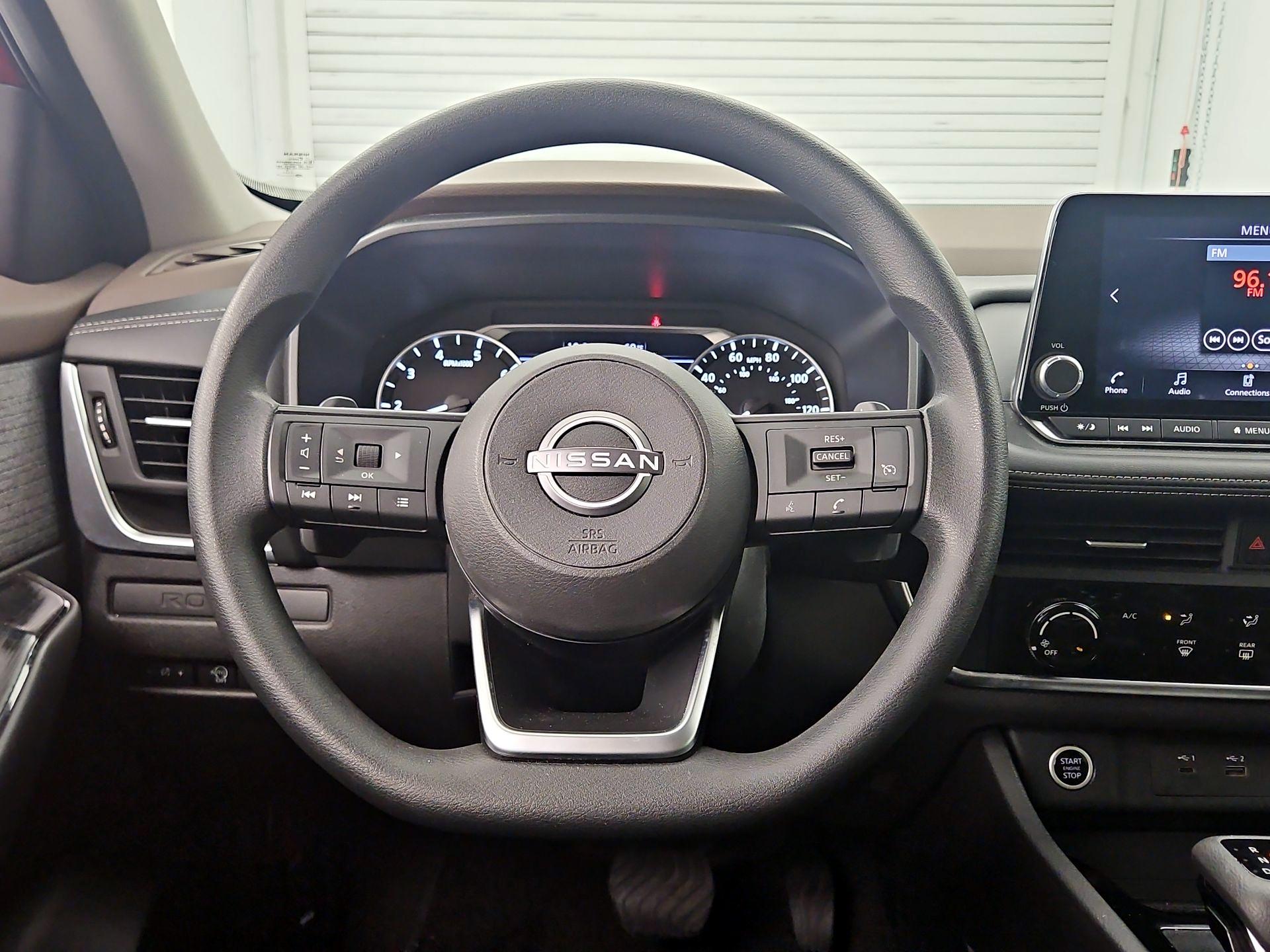 Thumbnail: 2023 Nissan Rogue - 10