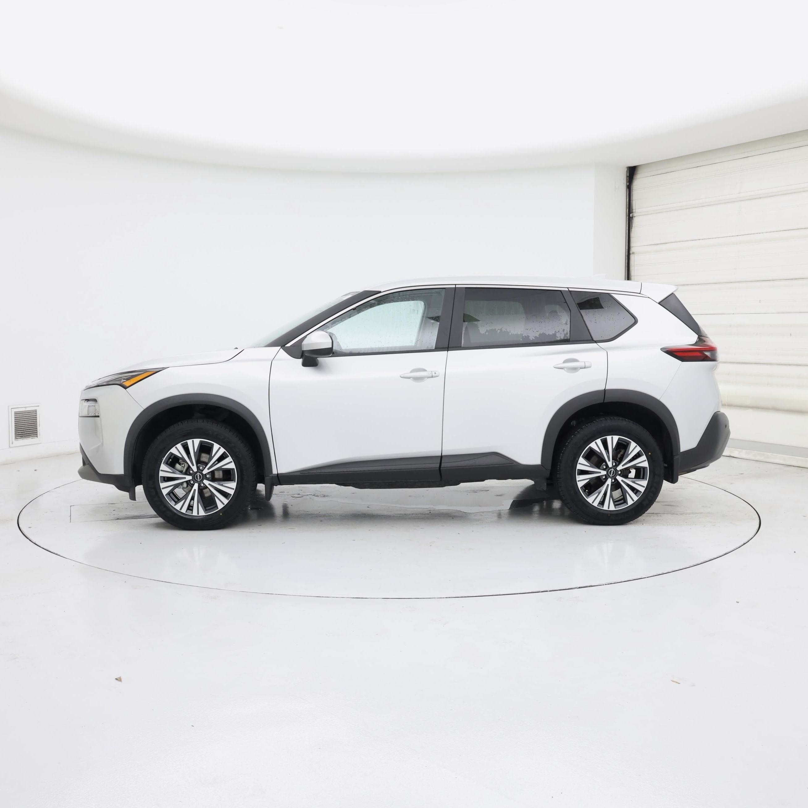 Thumbnail: 2023 Nissan Rogue - 3