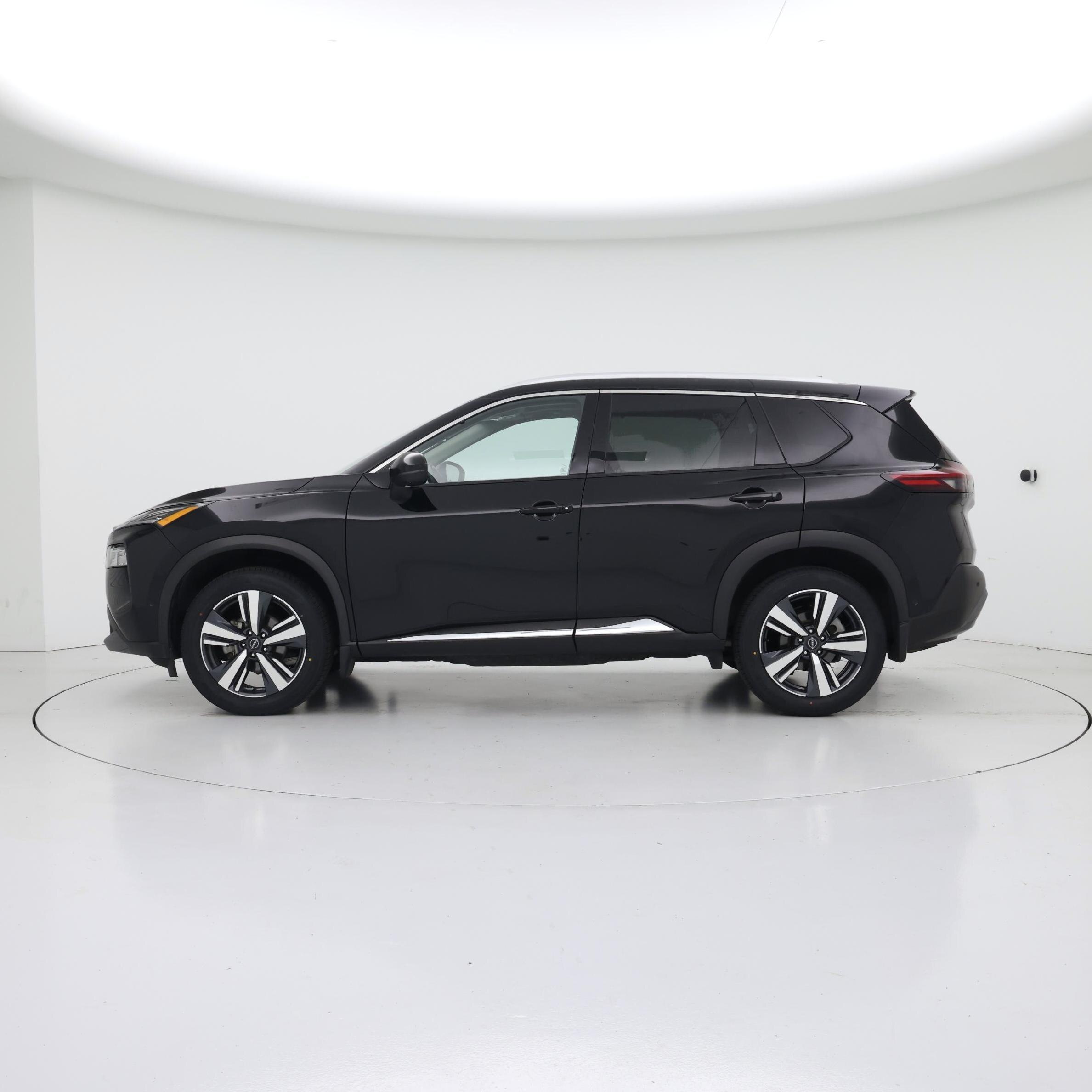 Thumbnail: 2023 Nissan Rogue - 3