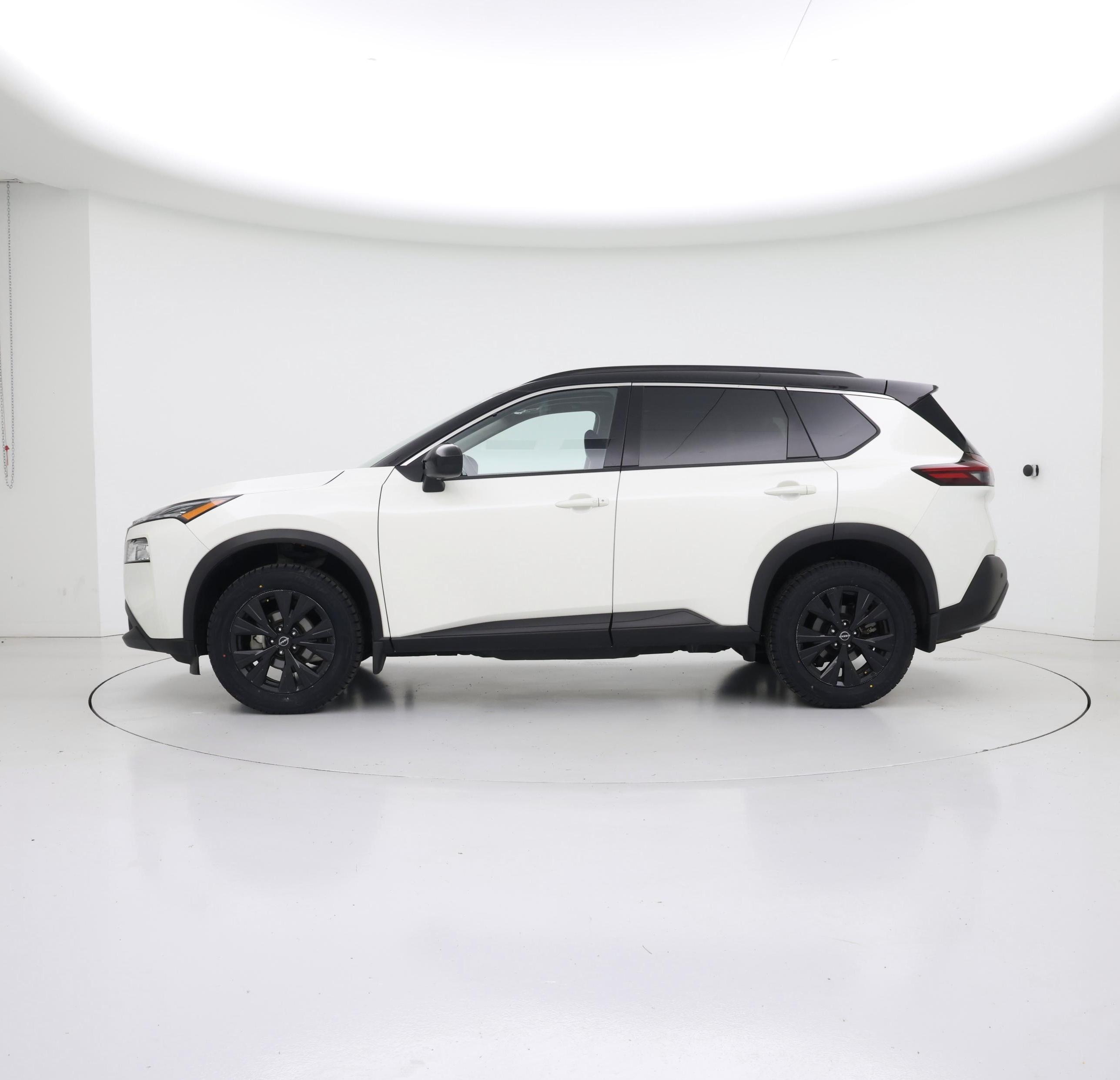 Thumbnail: 2023 Nissan Rogue - 3