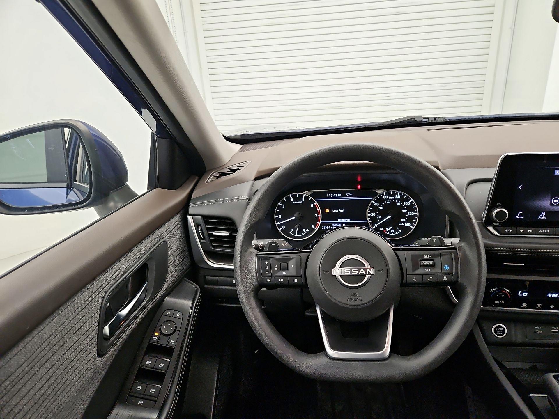 Thumbnail: 2023 Nissan Rogue - 10