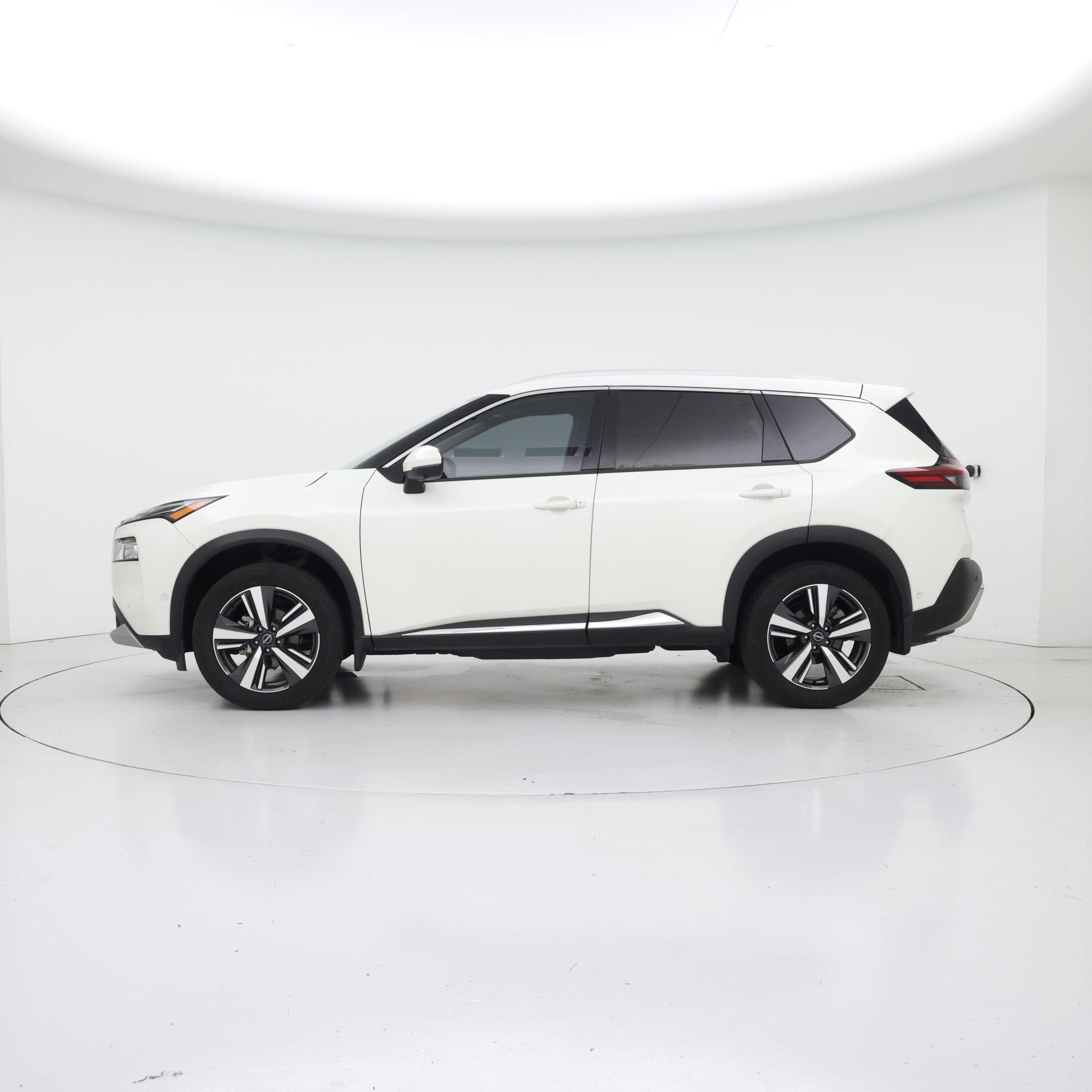 Thumbnail: 2023 Nissan Rogue - 3