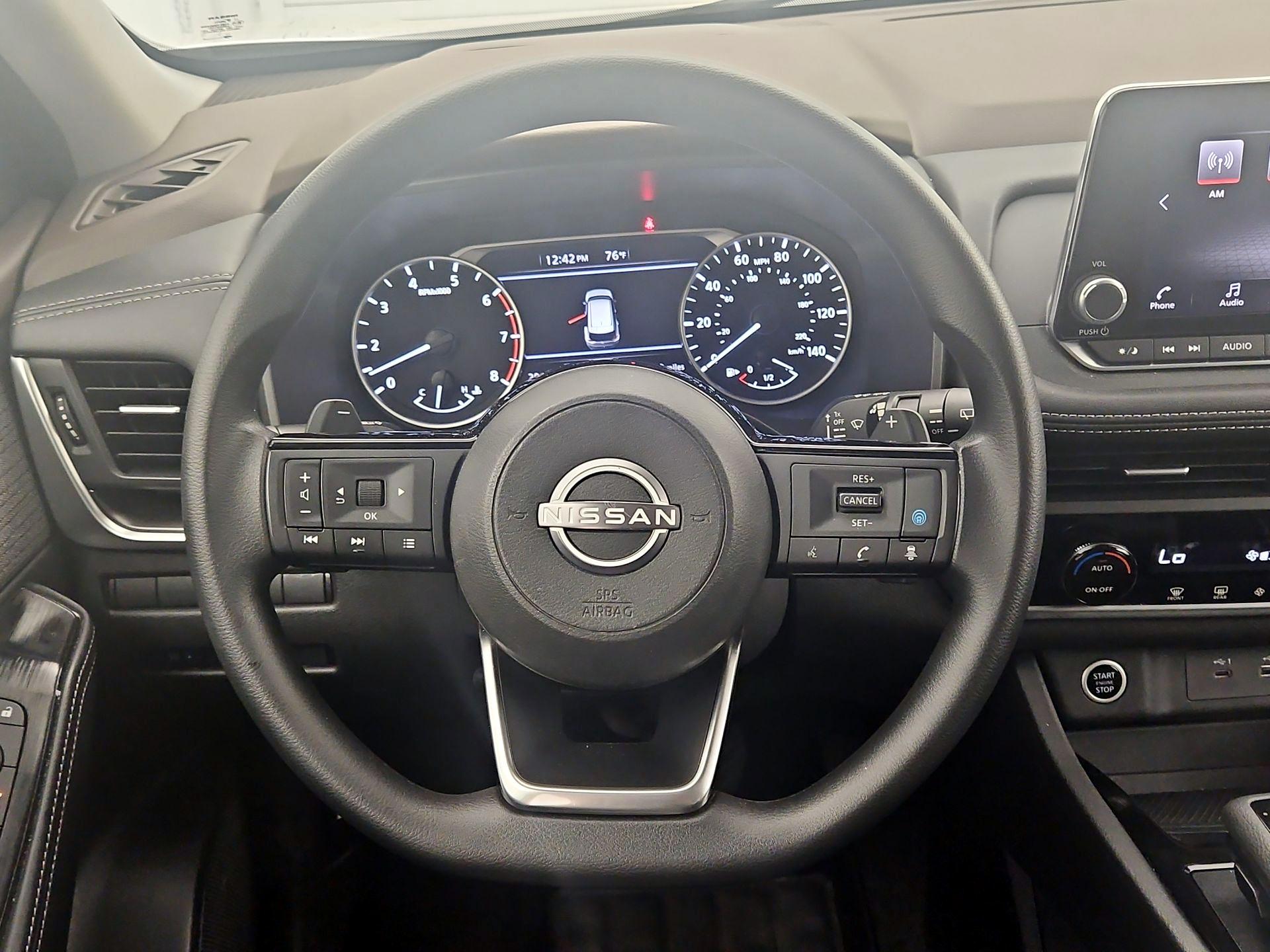 Thumbnail: 2023 Nissan Rogue - 10