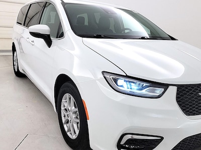 2023 Chrysler Pacifica Touring