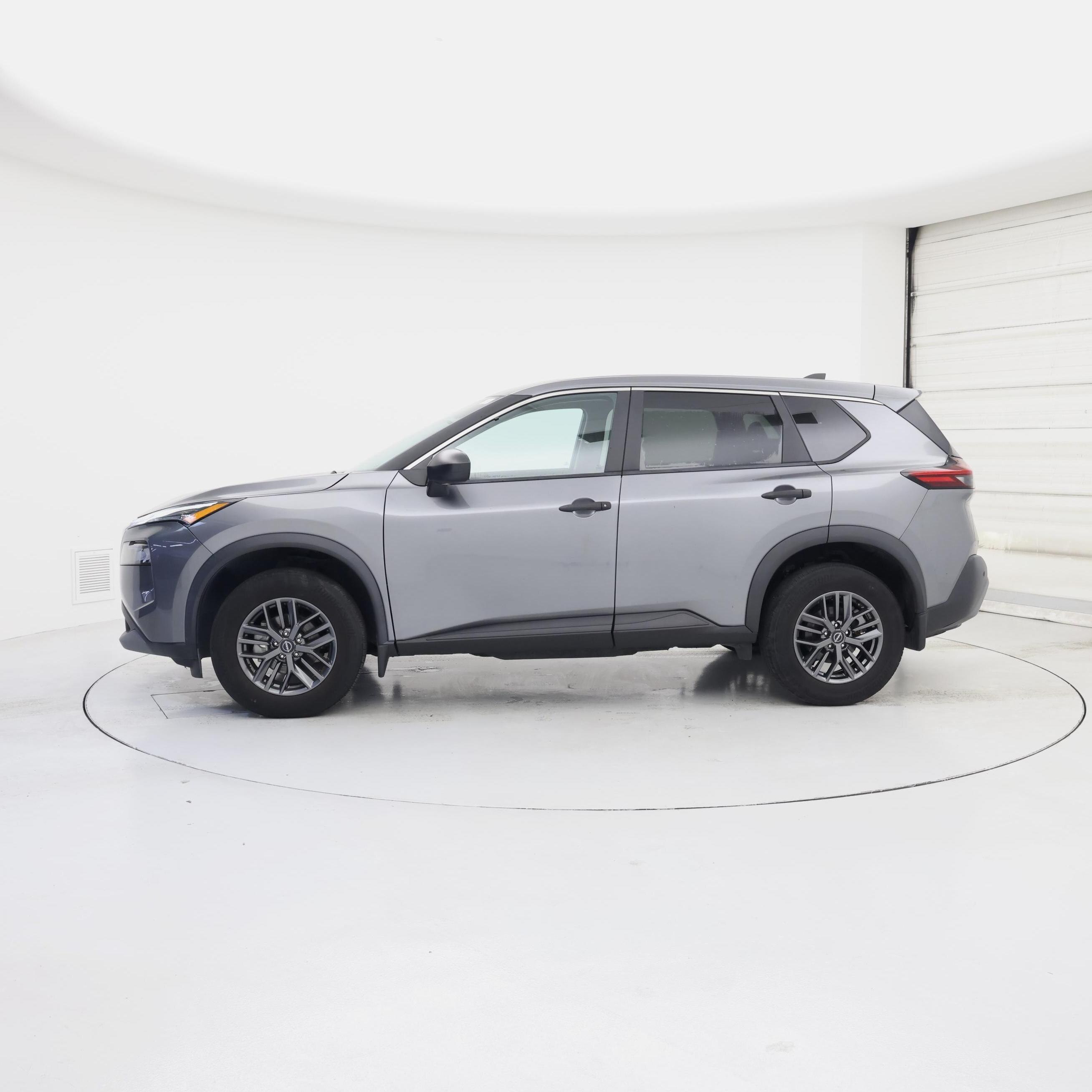 Thumbnail: 2023 Nissan Rogue - 3
