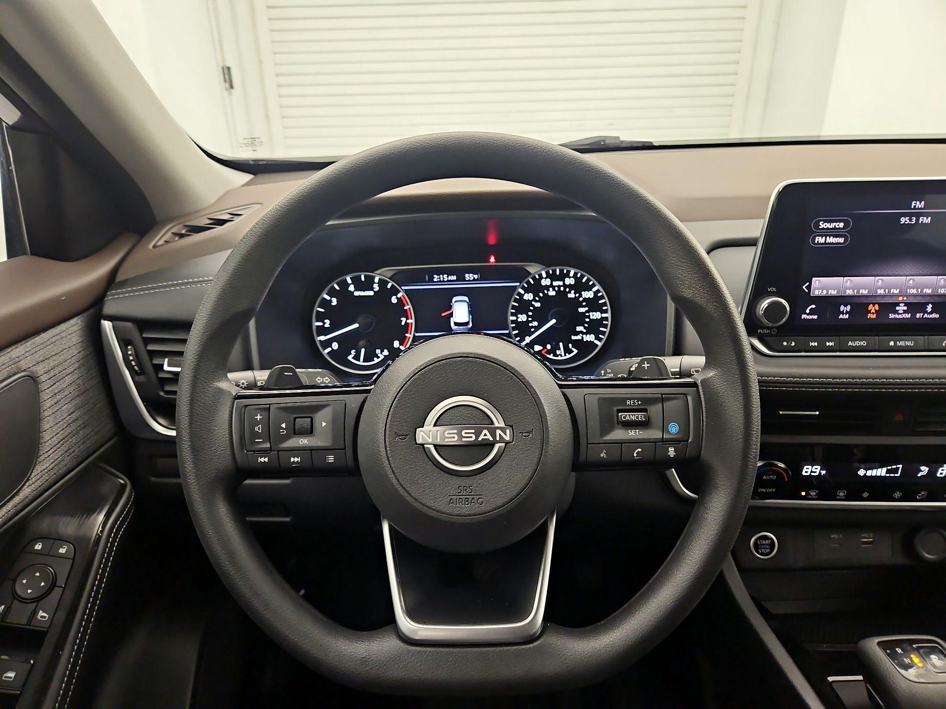 Thumbnail: 2023 Nissan Rogue - 10