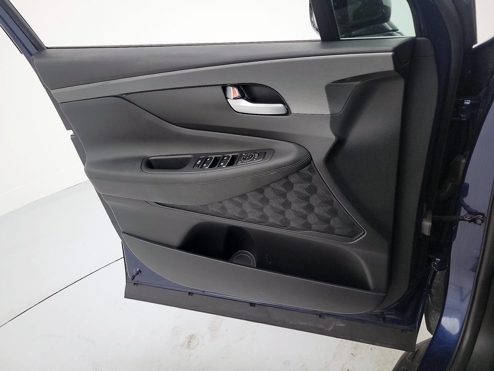 Thumbnail: 2023 Hyundai Santa Fe - 12