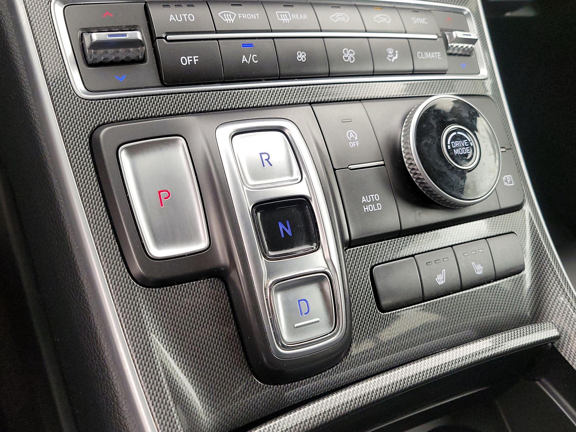 Thumbnail: 2023 Hyundai Santa Fe - 17