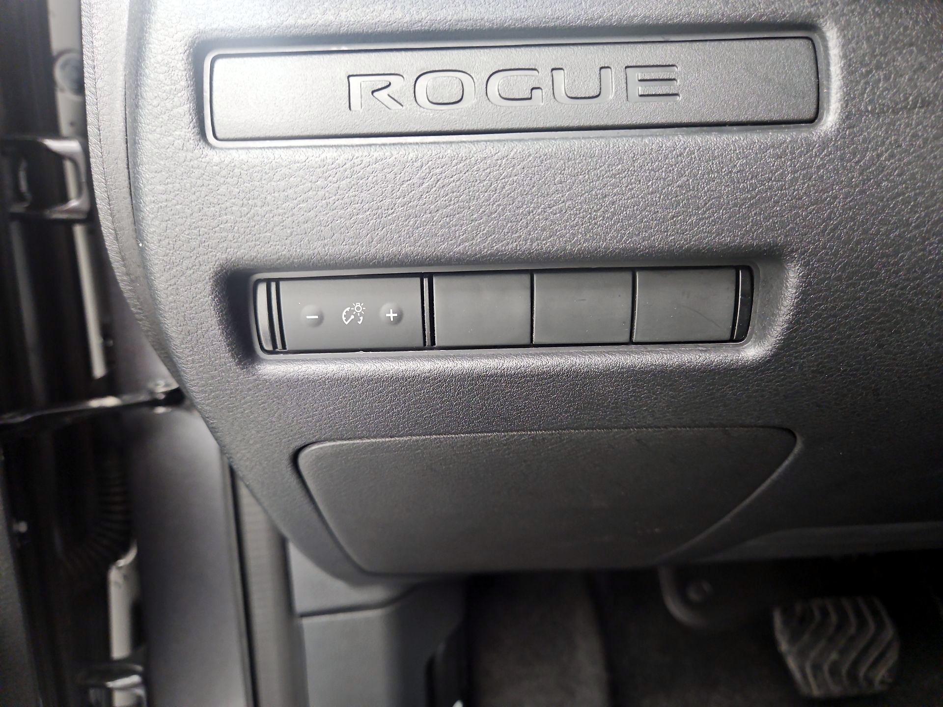 Thumbnail: 2023 Nissan Rogue - 13