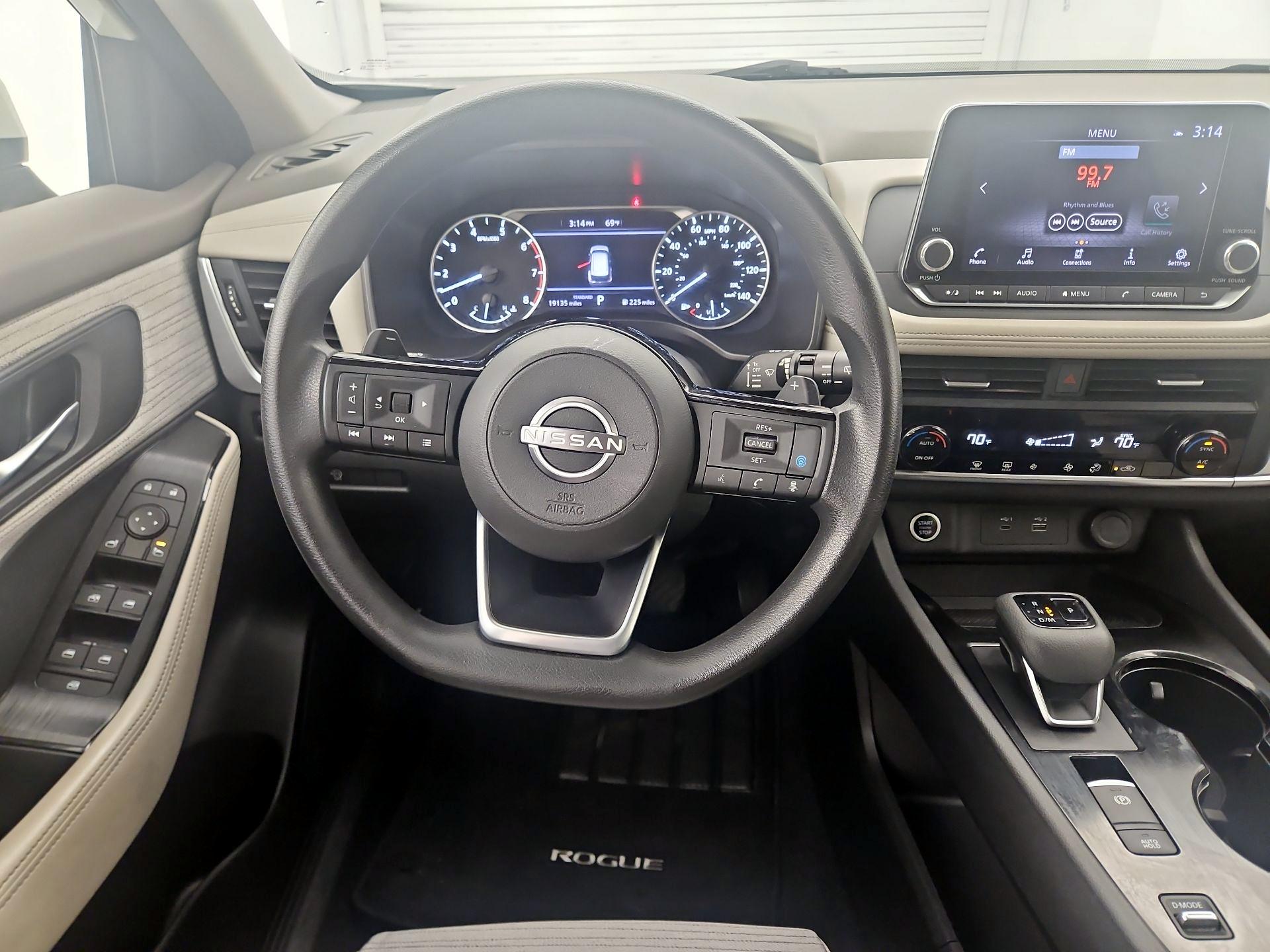 Thumbnail: 2023 Nissan Rogue - 10