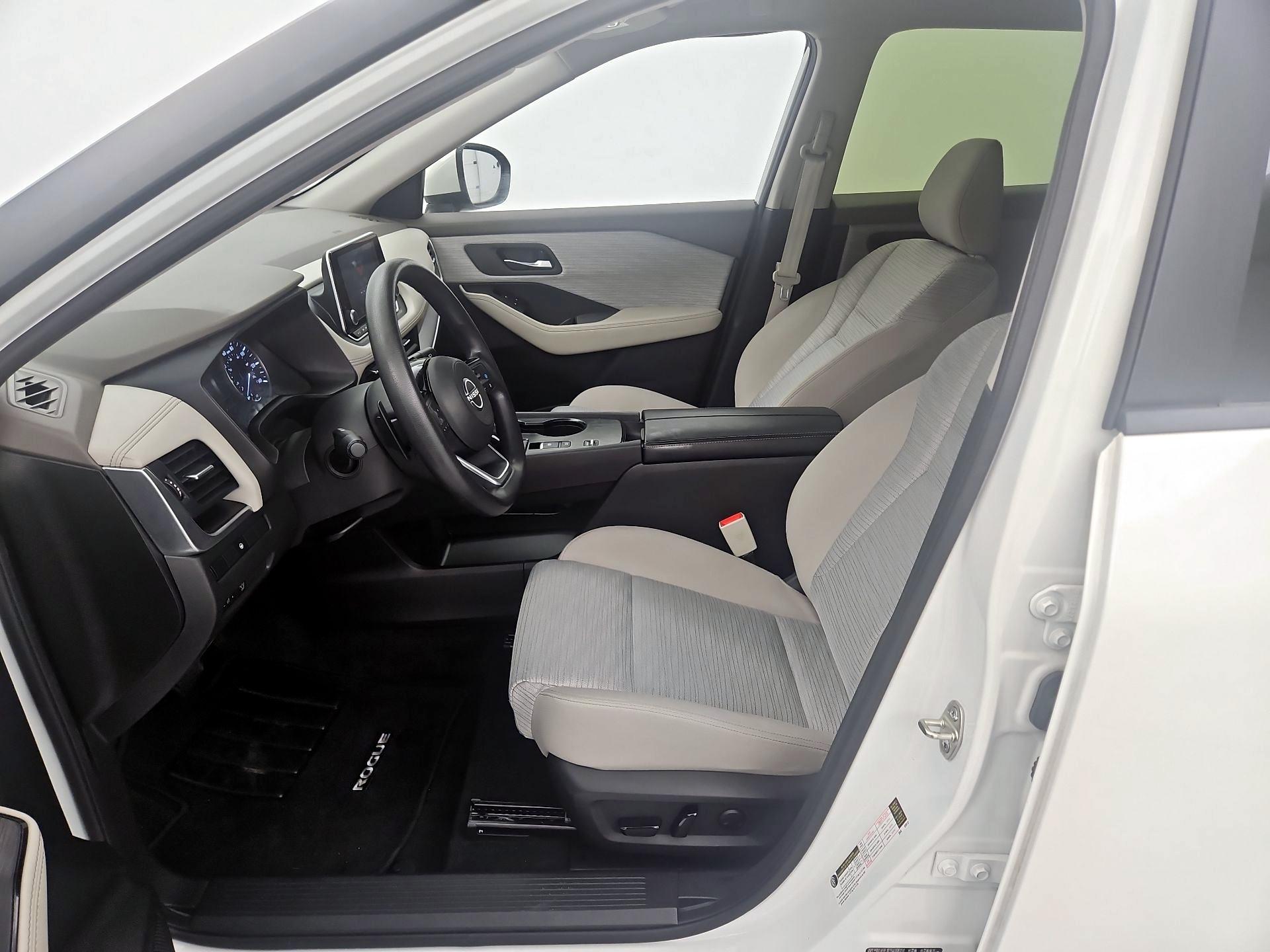 Thumbnail: 2023 Nissan Rogue - 11