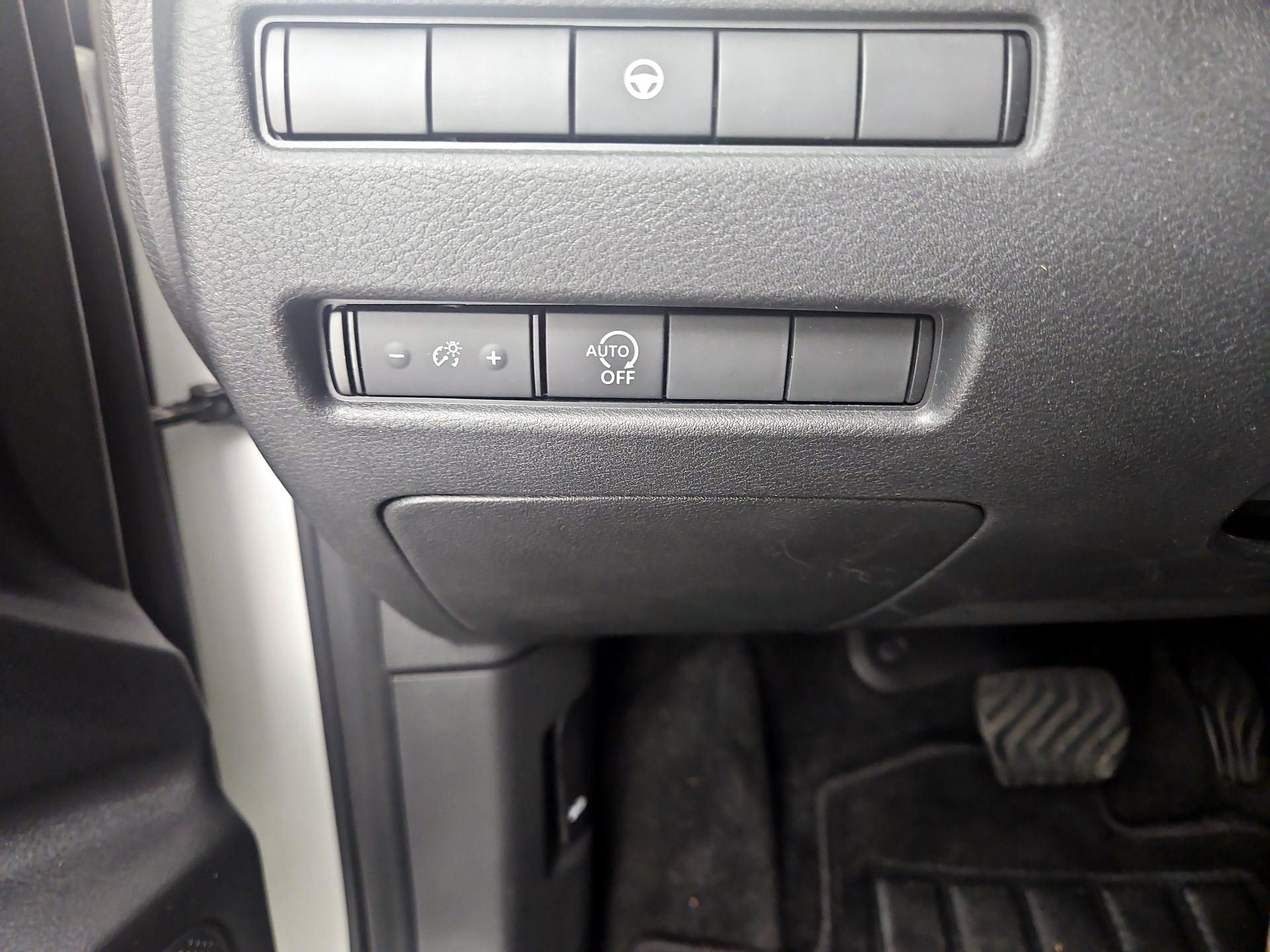 Thumbnail: 2023 Nissan Rogue - 13