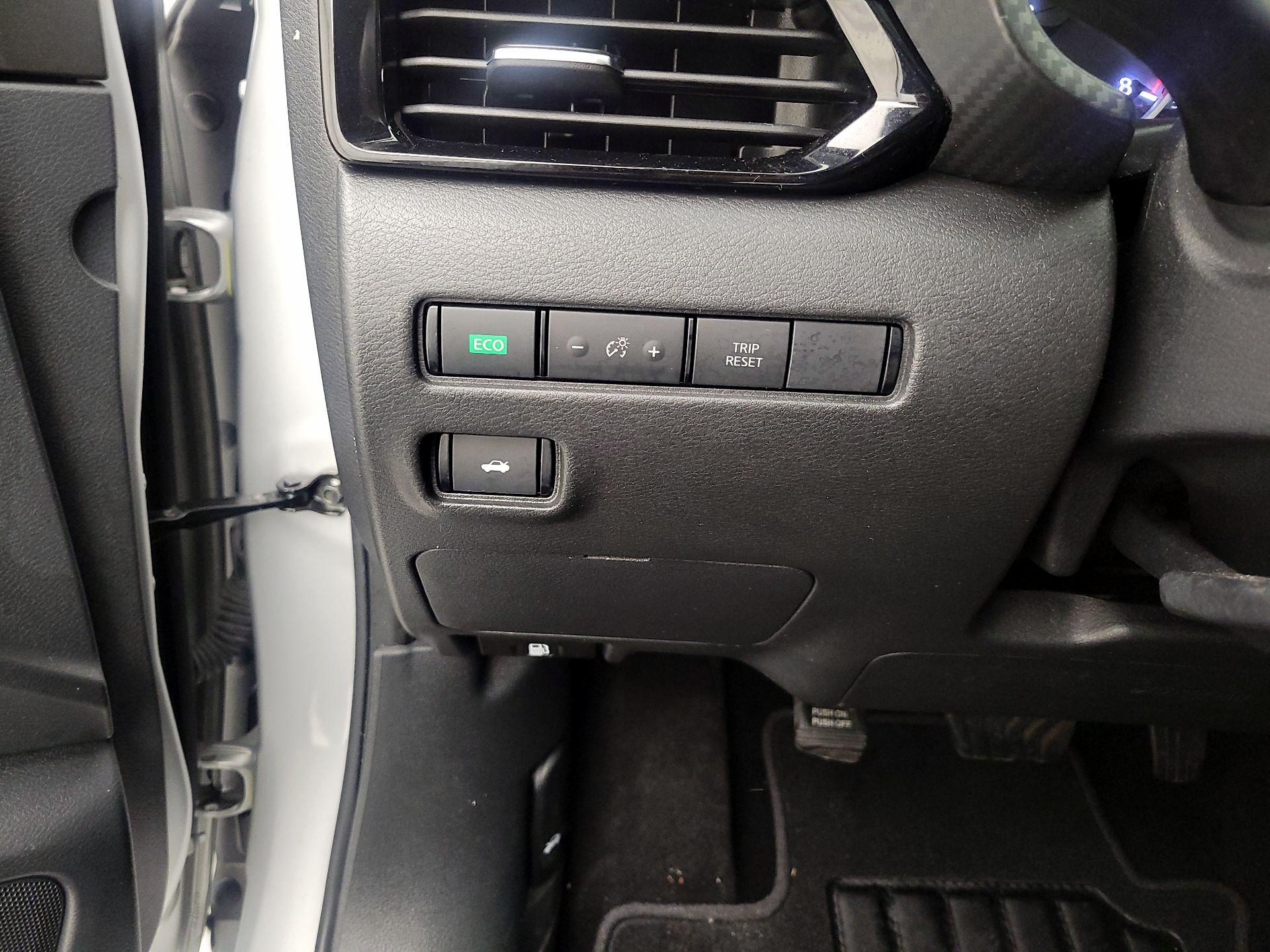 Thumbnail: 2023 Nissan Sentra - 13