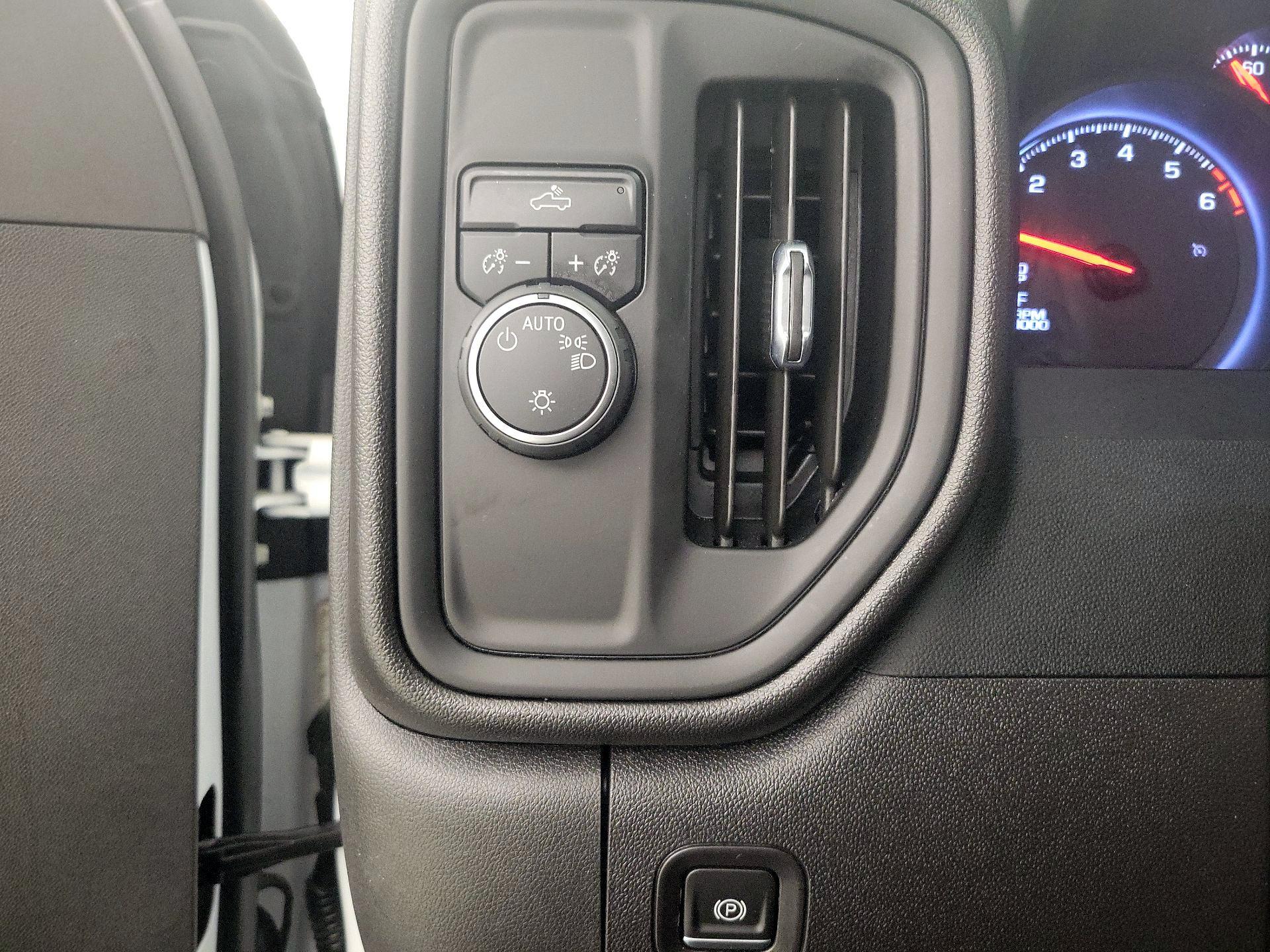 Thumbnail: 2023 Chevrolet Silverado 1500 - 13