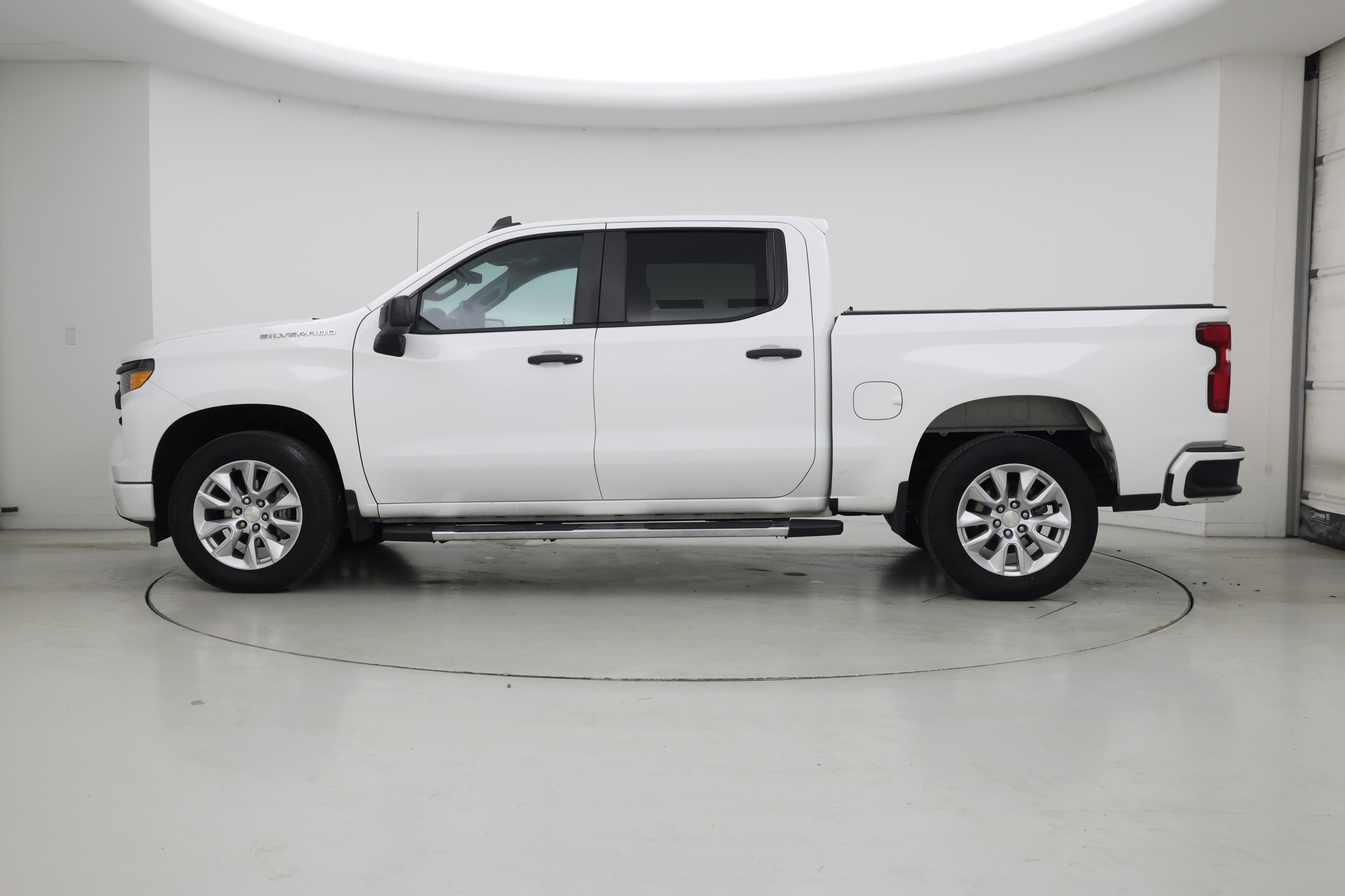 Thumbnail: 2023 Chevrolet Silverado 1500 - 3