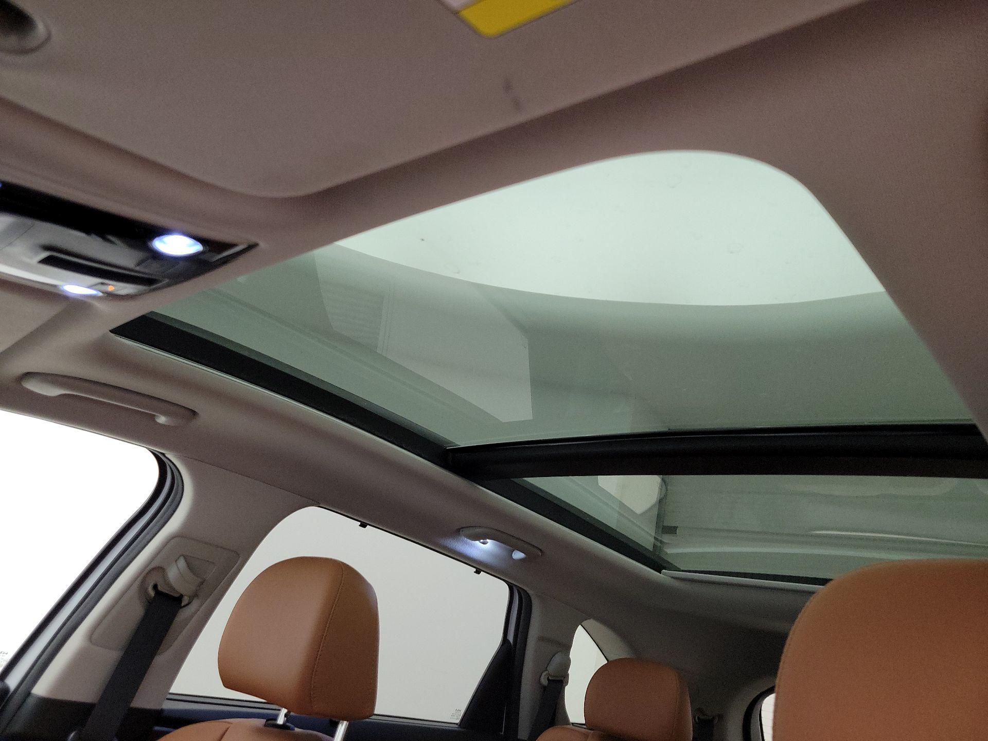 Thumbnail: 2023 Kia Sorento - 20