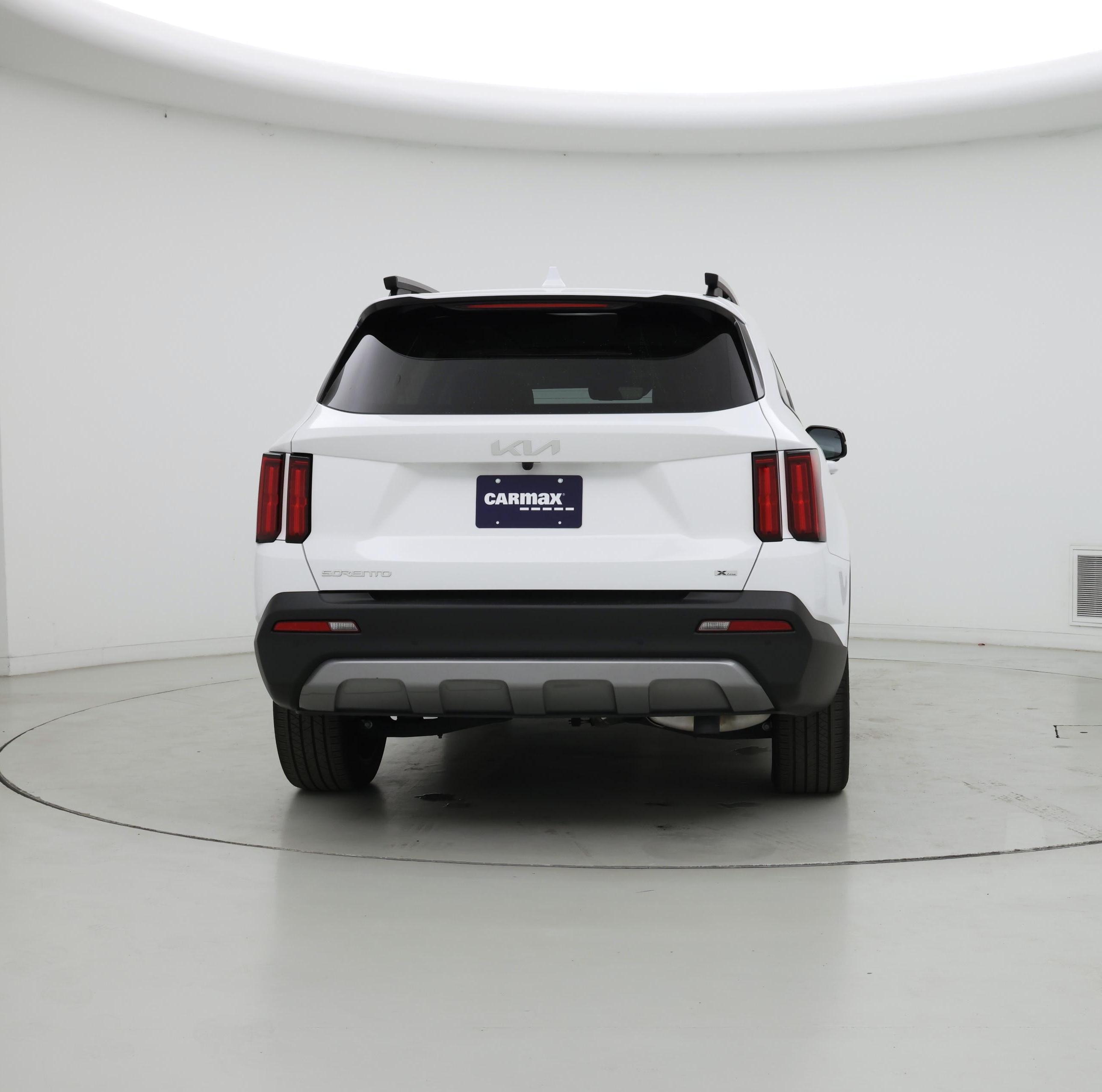 Thumbnail: 2023 Kia Sorento - 6