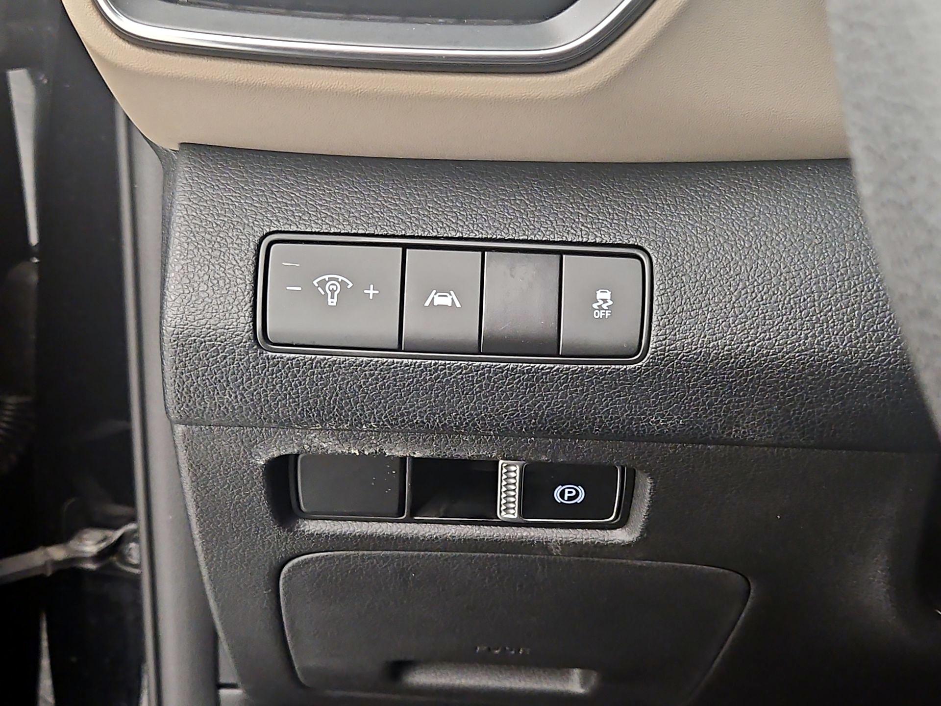 Thumbnail: 2023 Hyundai Santa Fe - 13