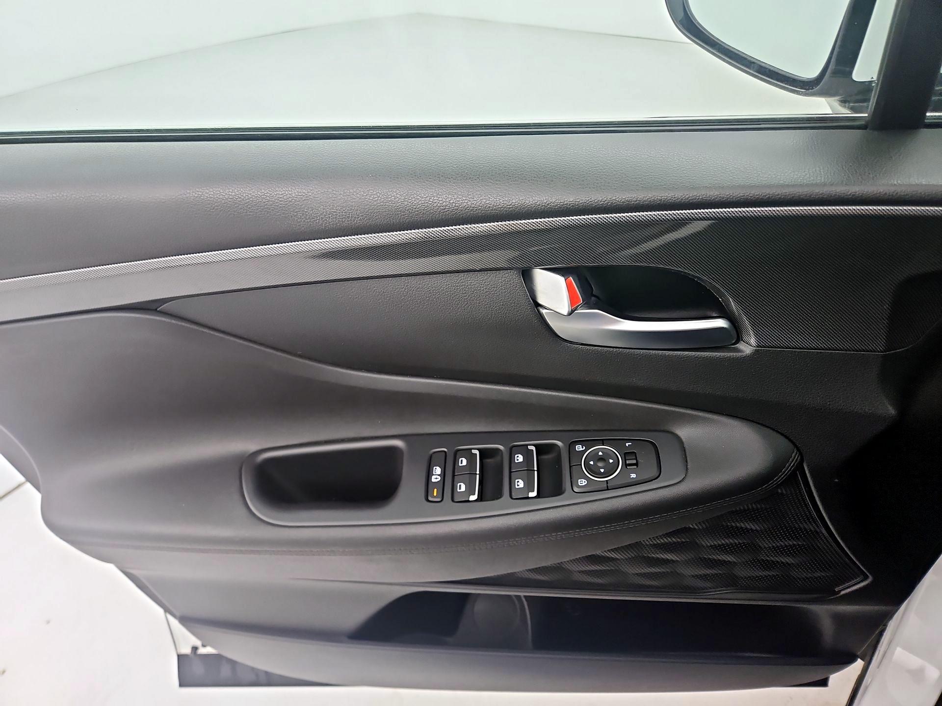 Thumbnail: 2023 Hyundai Santa Fe - 12