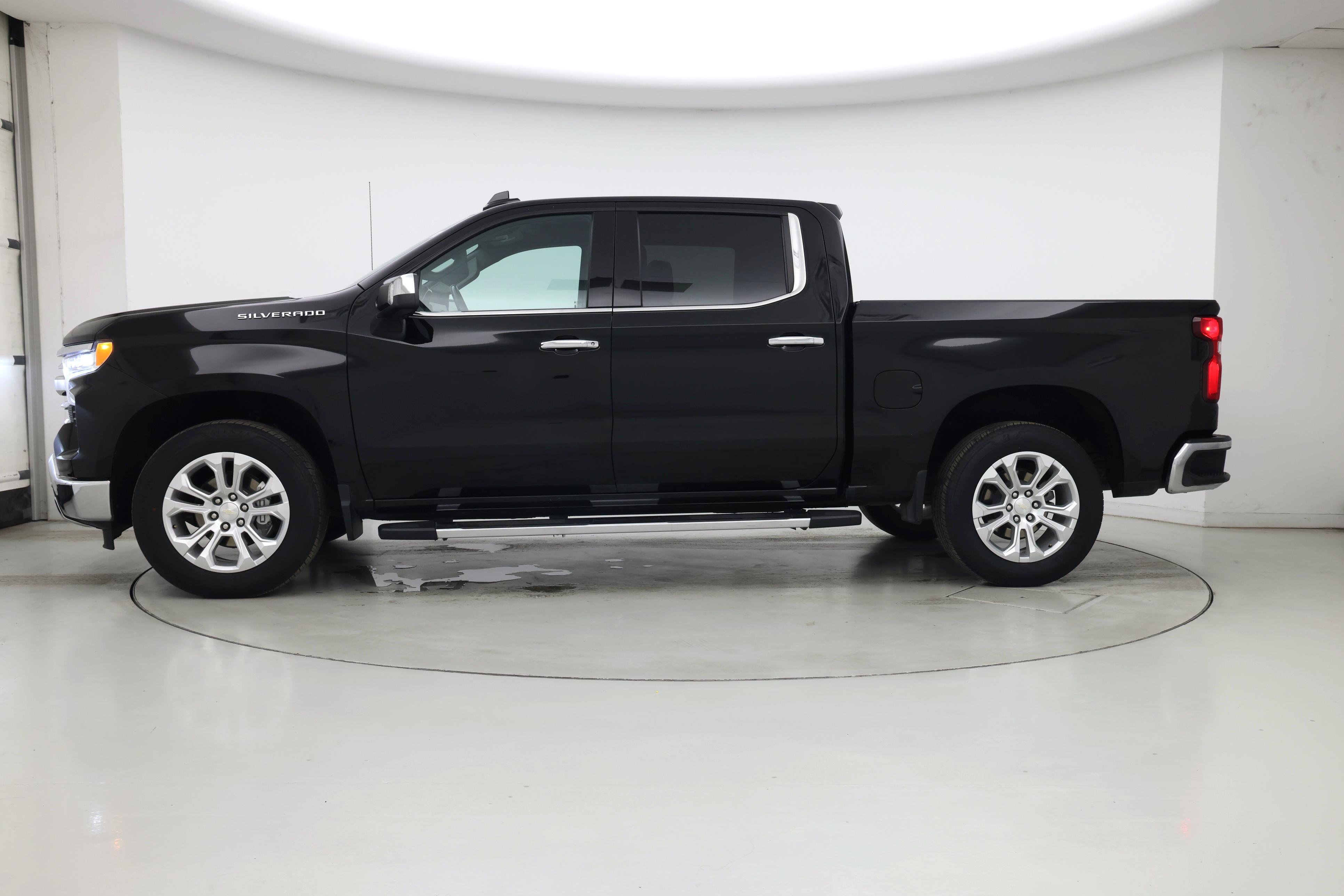 Thumbnail: 2023 Chevrolet Silverado 1500 - 3