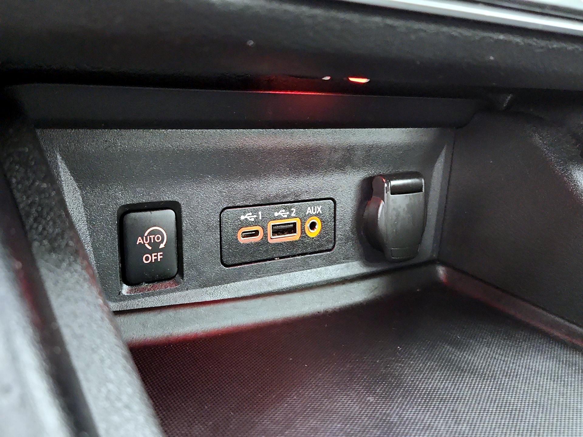 Thumbnail: 2024 Nissan Sentra - 18