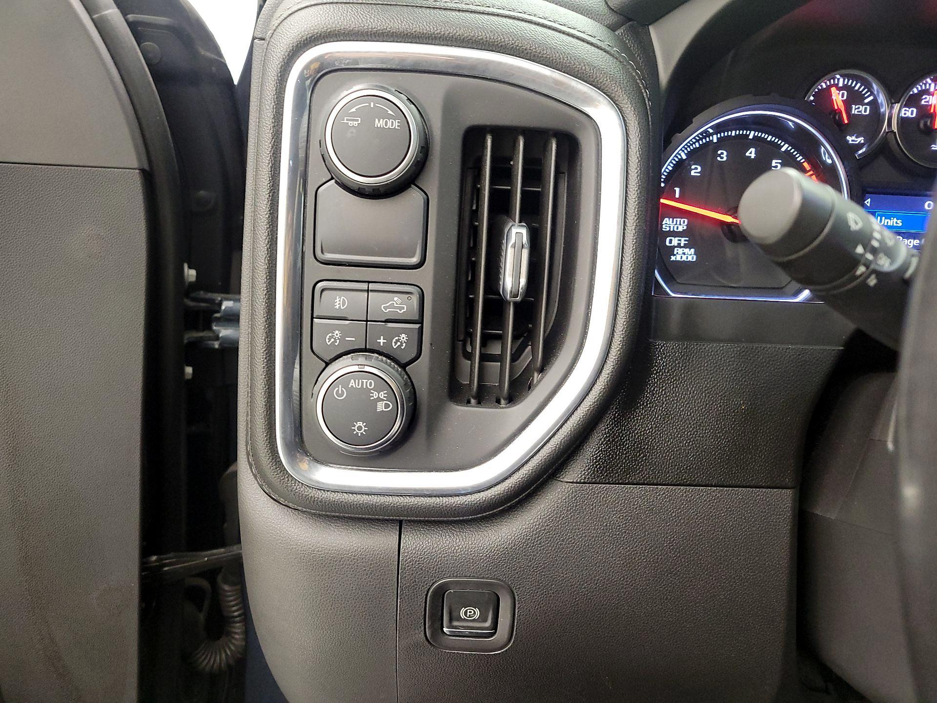 Thumbnail: 2021 Chevrolet Silverado 1500 - 13