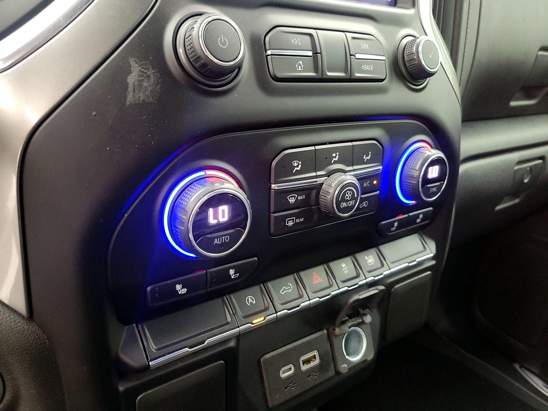 Thumbnail: 2021 Chevrolet Silverado 1500 - 16