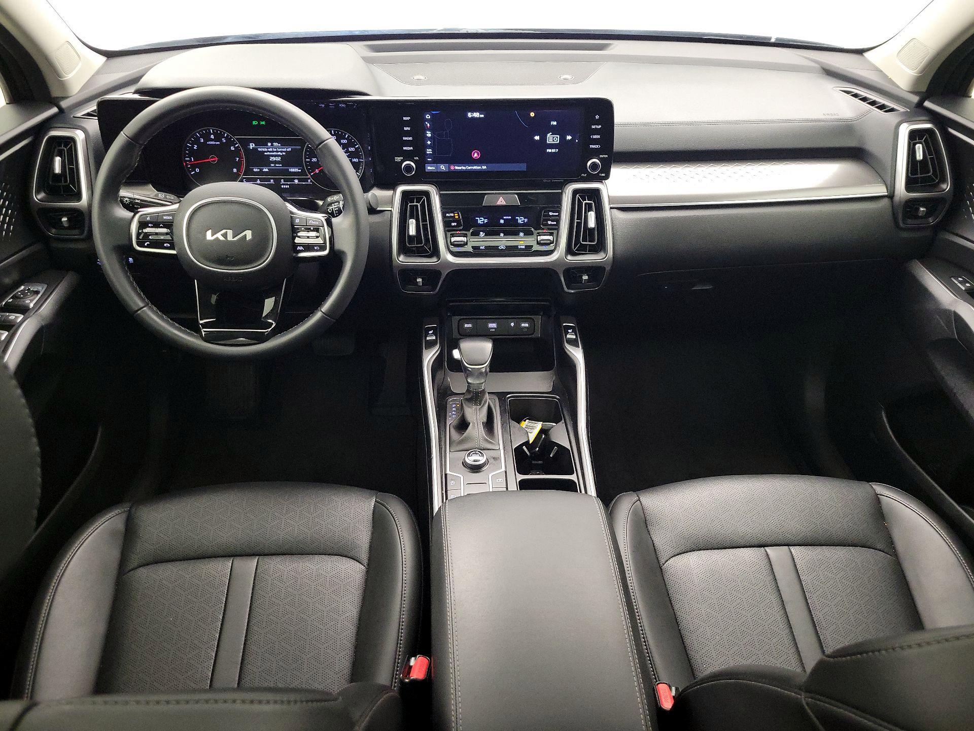 Thumbnail: 2023 Kia Sorento - 9