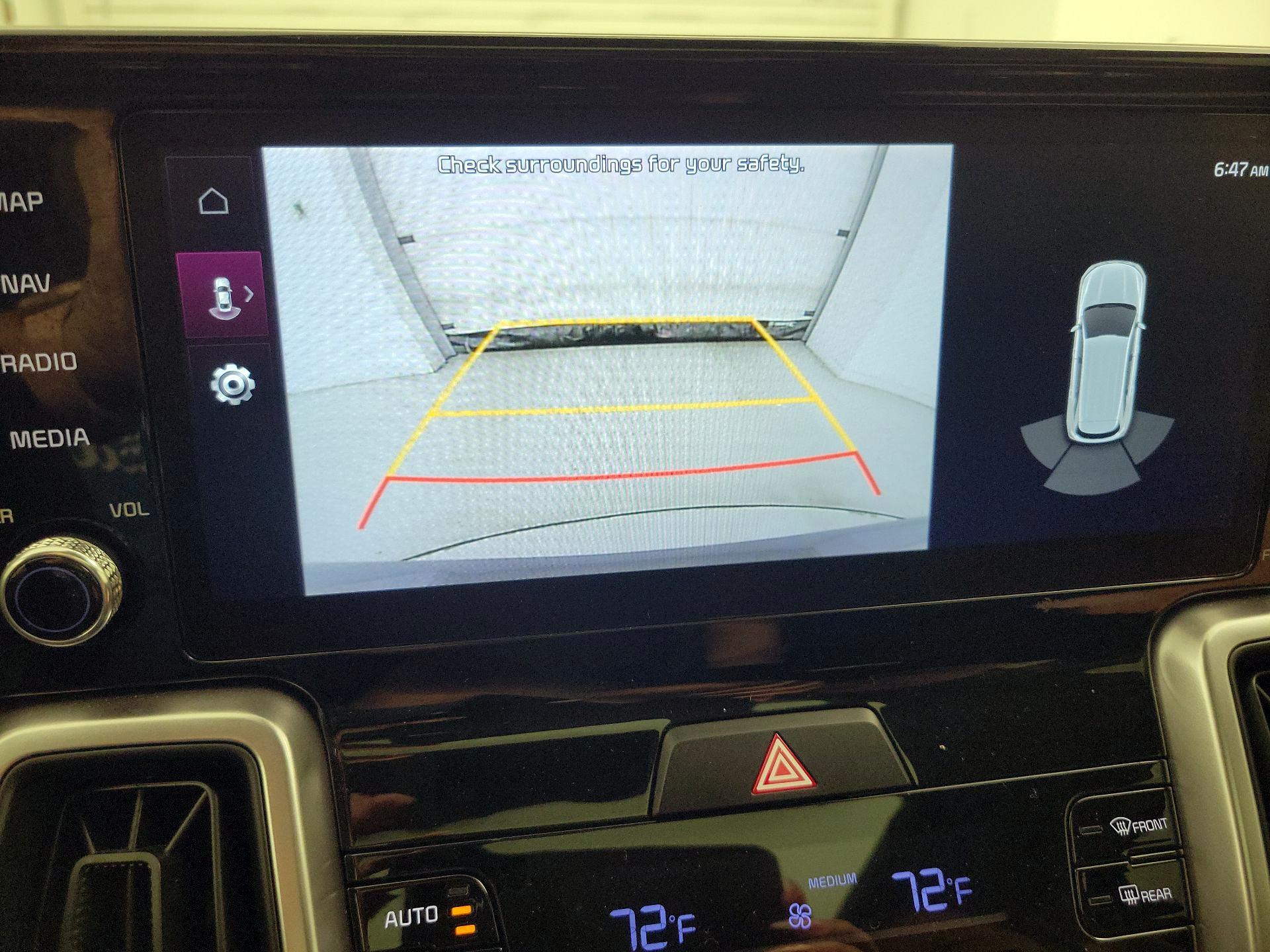 Thumbnail: 2023 Kia Sorento - 15