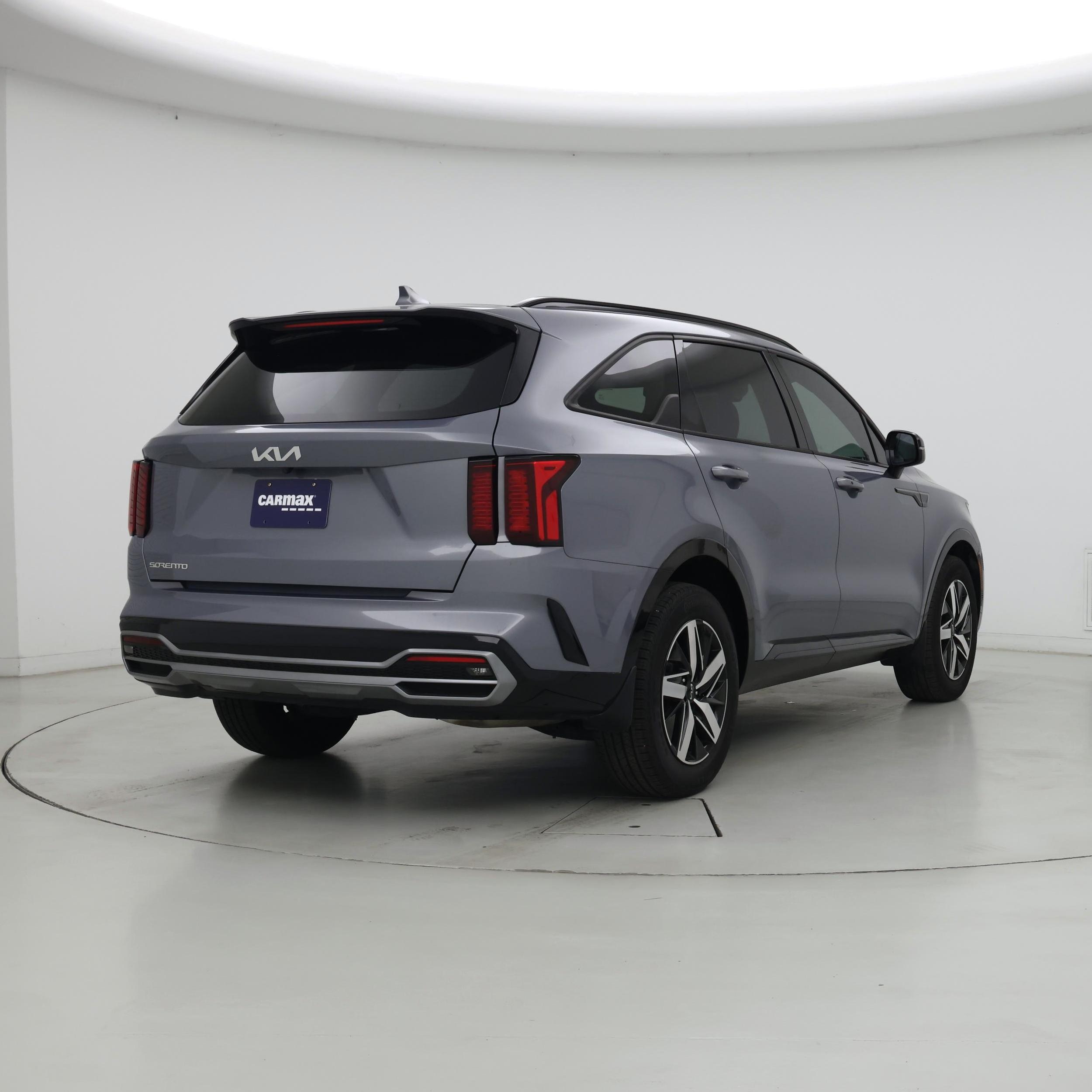 Thumbnail: 2023 Kia Sorento - 8