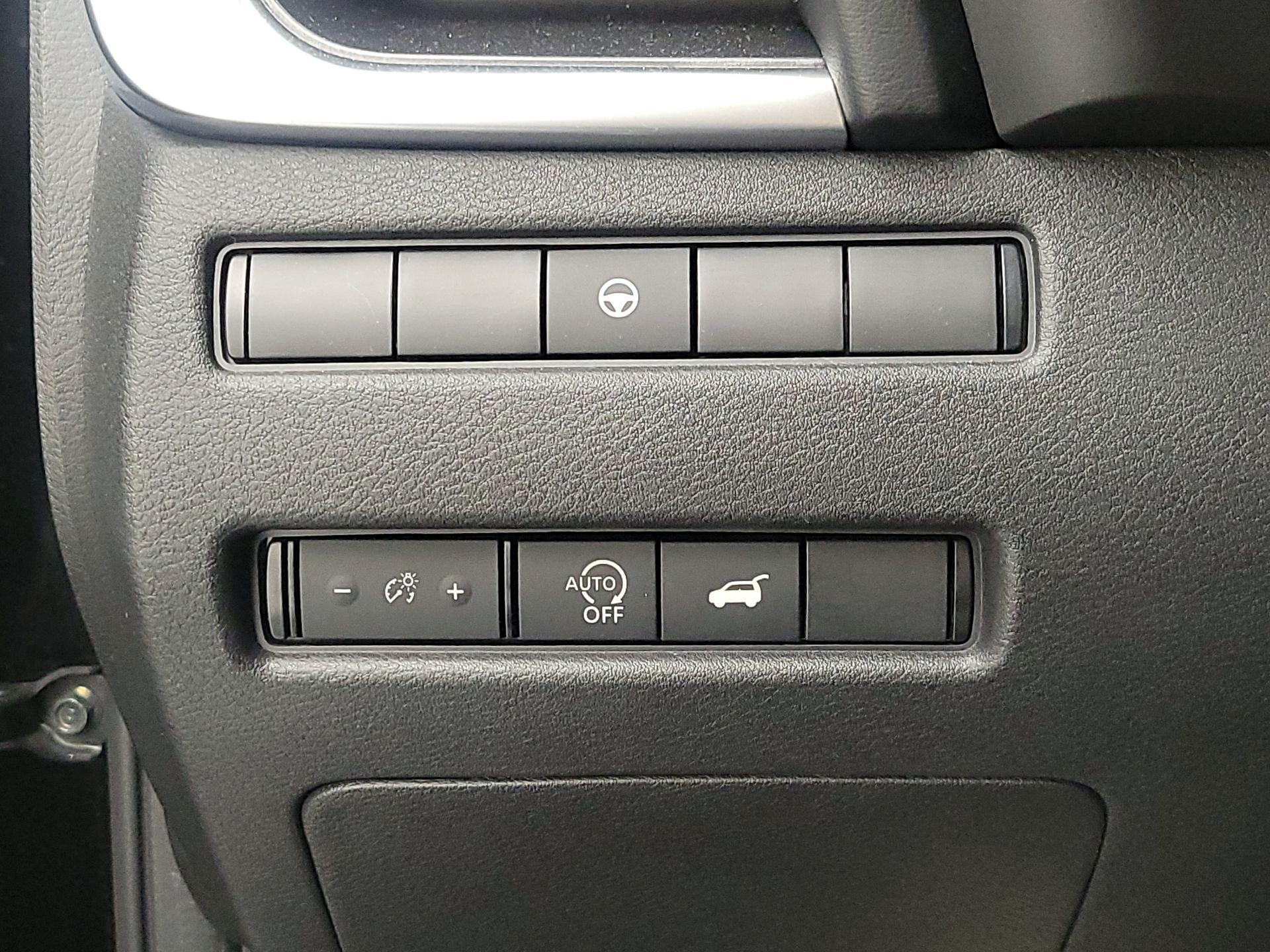 Thumbnail: 2023 Nissan Rogue - 13