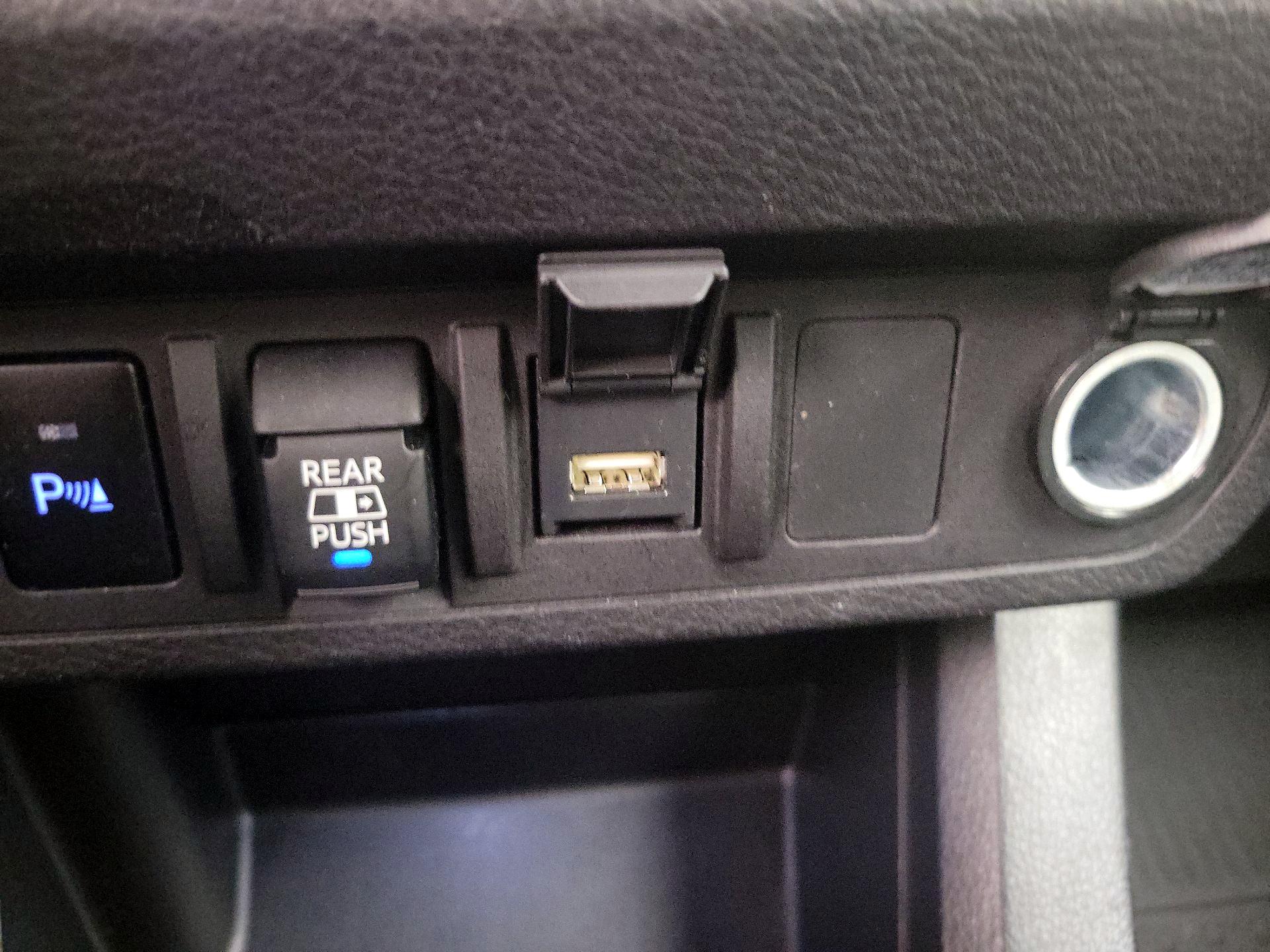 Thumbnail: 2022 Toyota Tacoma - 19