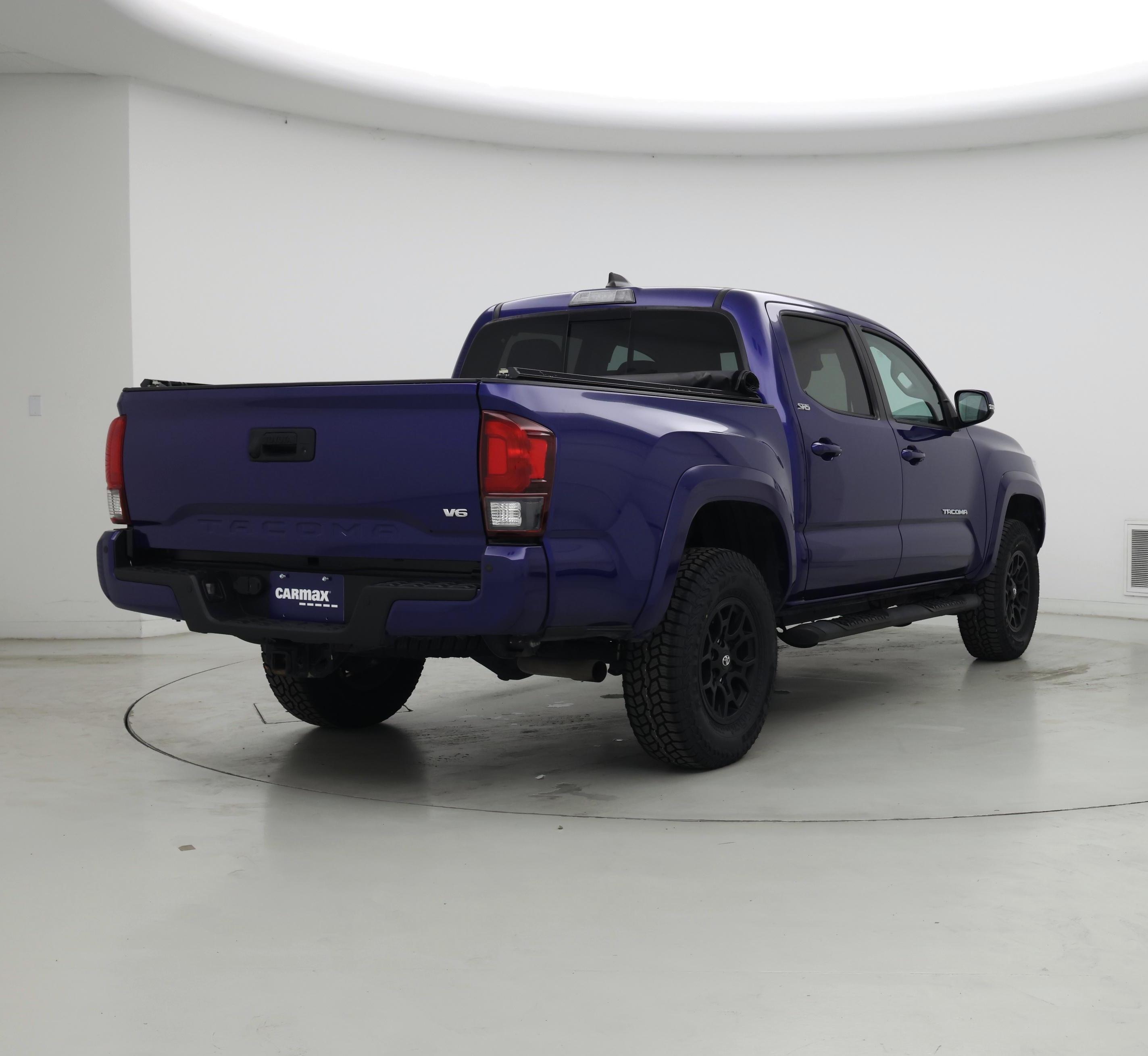 Thumbnail: 2022 Toyota Tacoma - 8