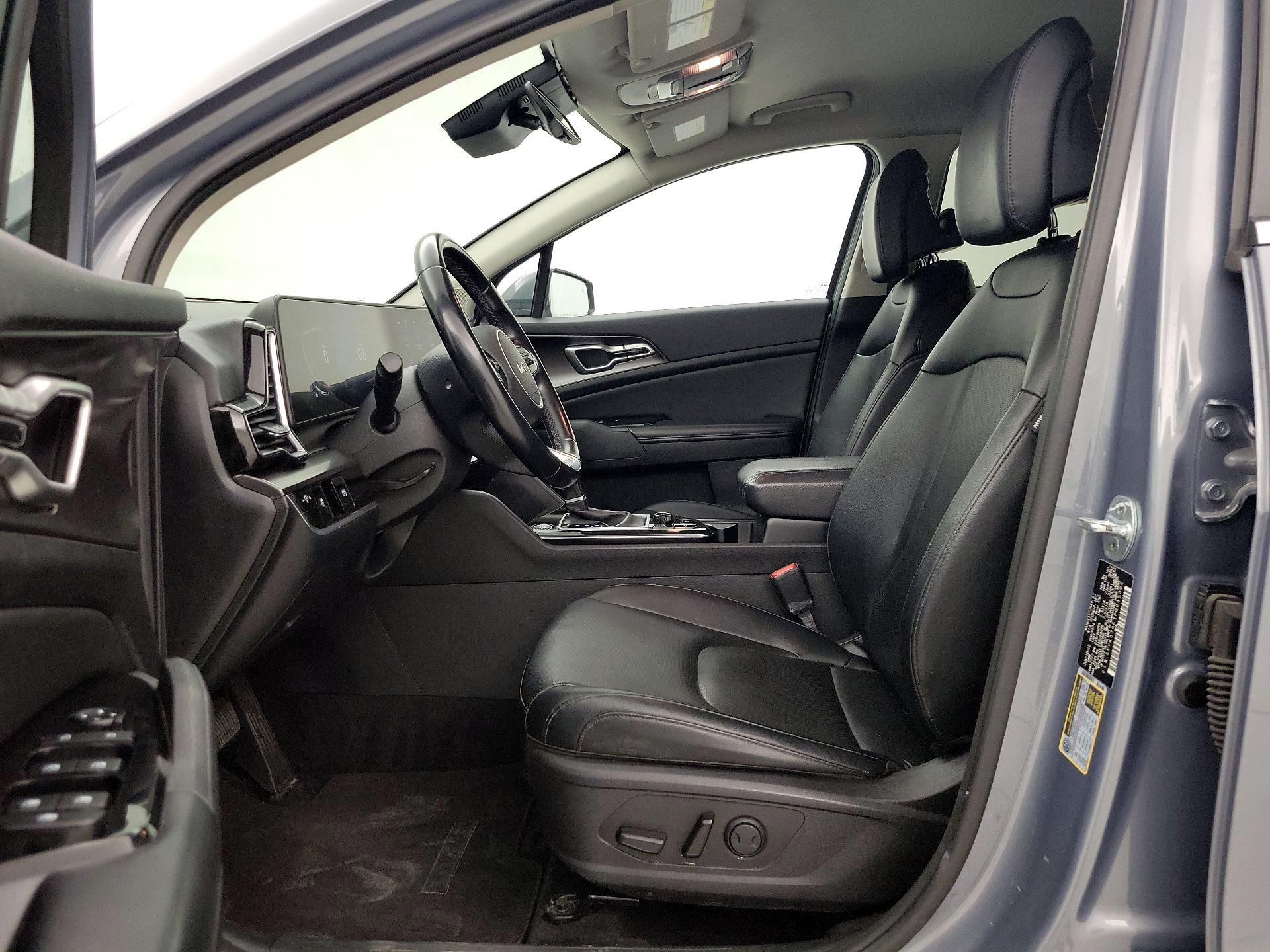 Thumbnail: 2023 Kia Sportage - 11