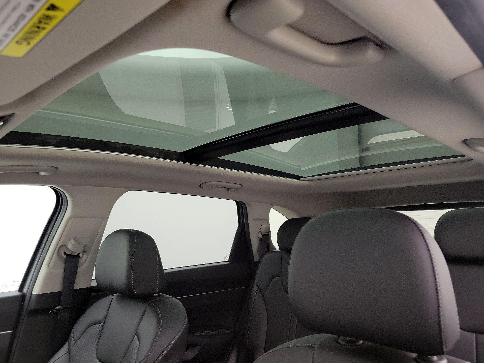 Thumbnail: 2023 Kia Sorento - 20