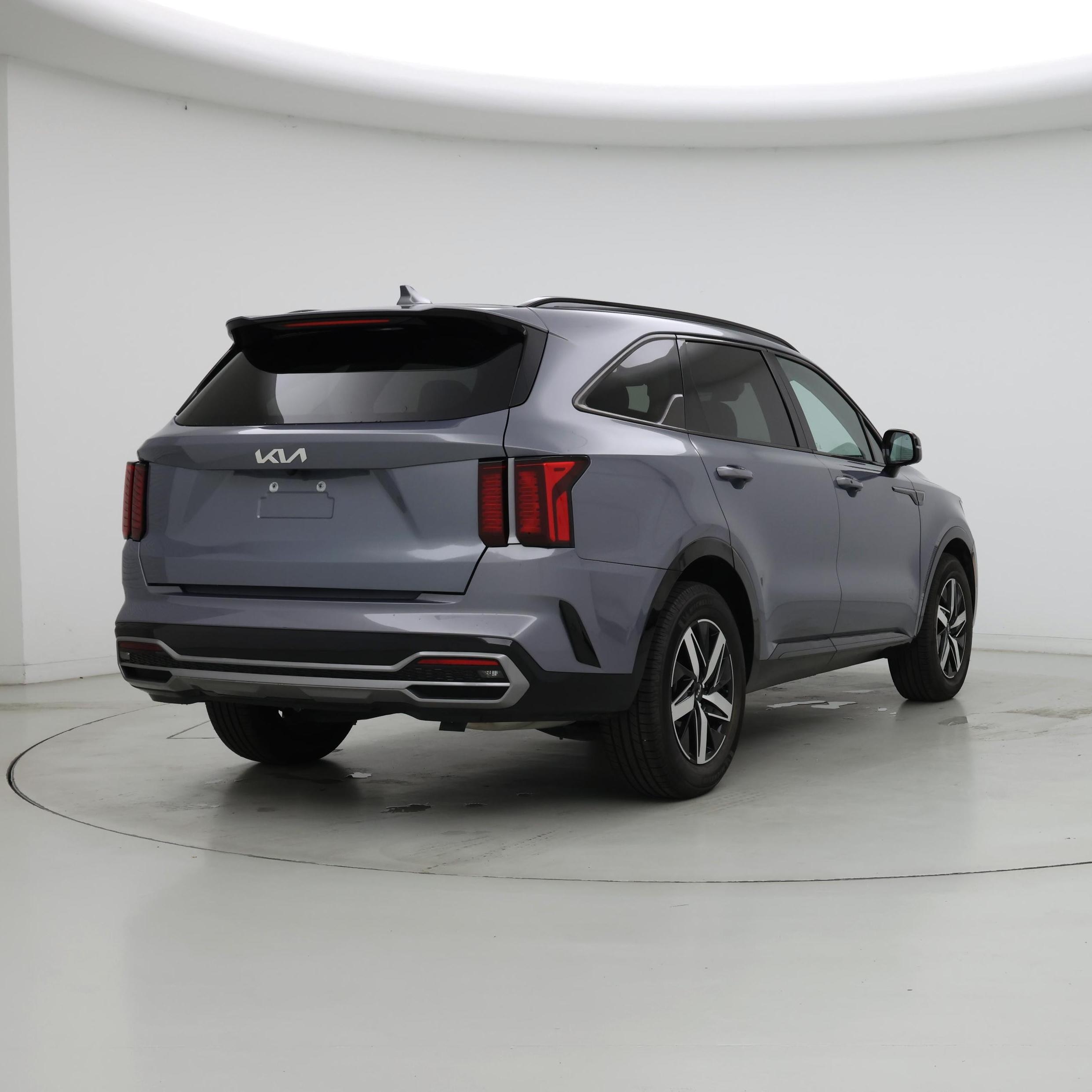 Thumbnail: 2023 Kia Sorento - 8