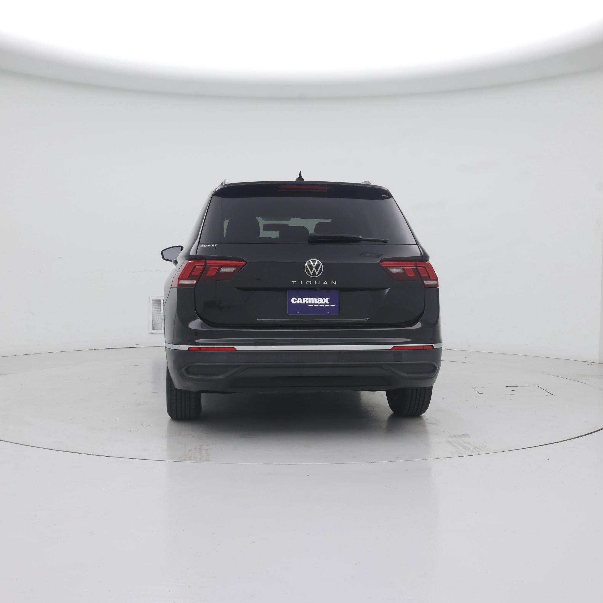 Thumbnail: 2022 Volkswagen Tiguan - 6