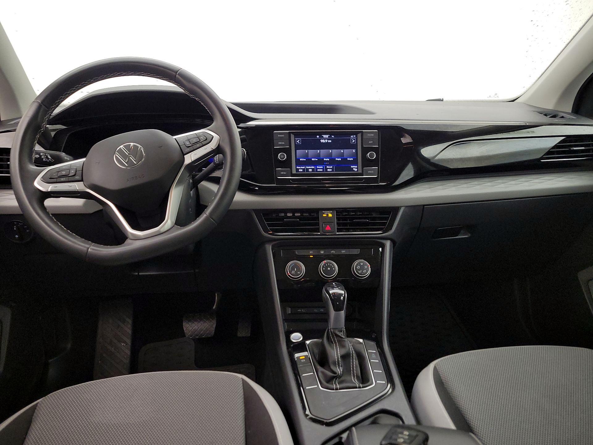 Thumbnail: 2023 Volkswagen Taos - 9