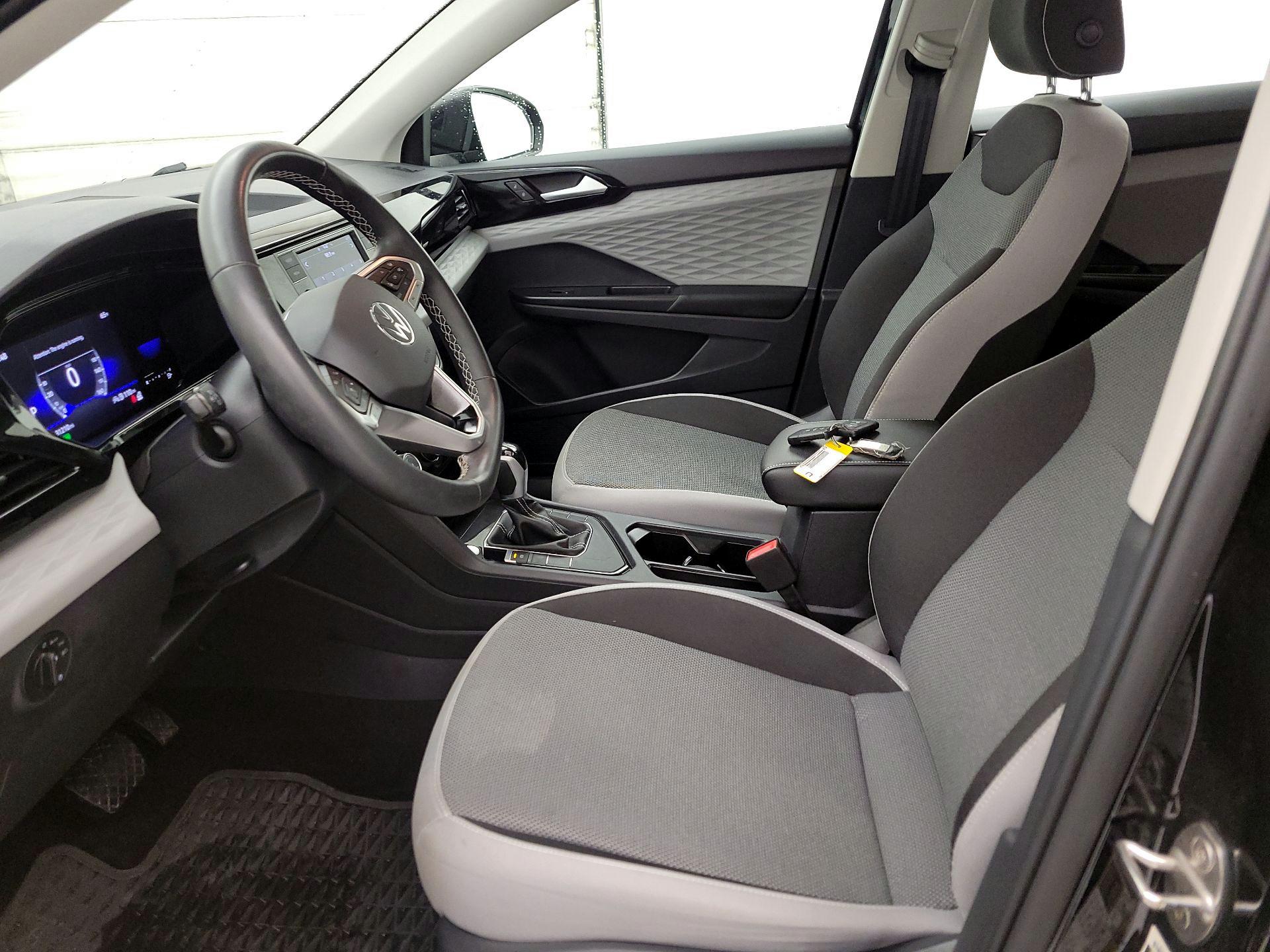 Thumbnail: 2023 Volkswagen Taos - 11