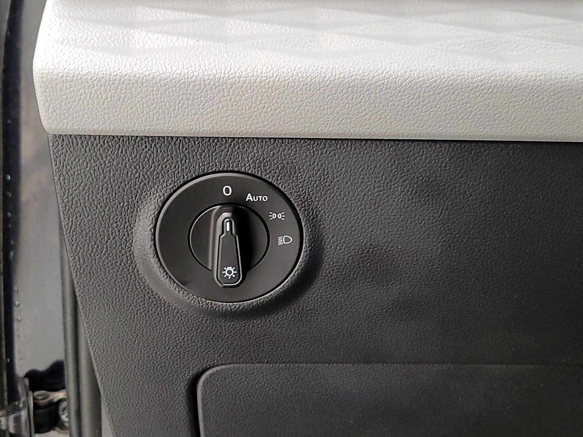 Thumbnail: 2023 Volkswagen Taos - 13