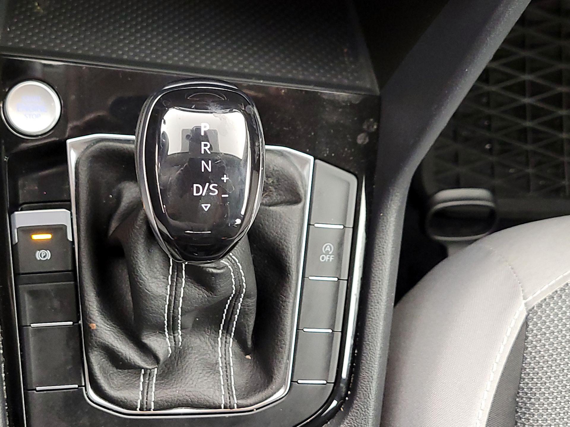 Thumbnail: 2023 Volkswagen Taos - 17