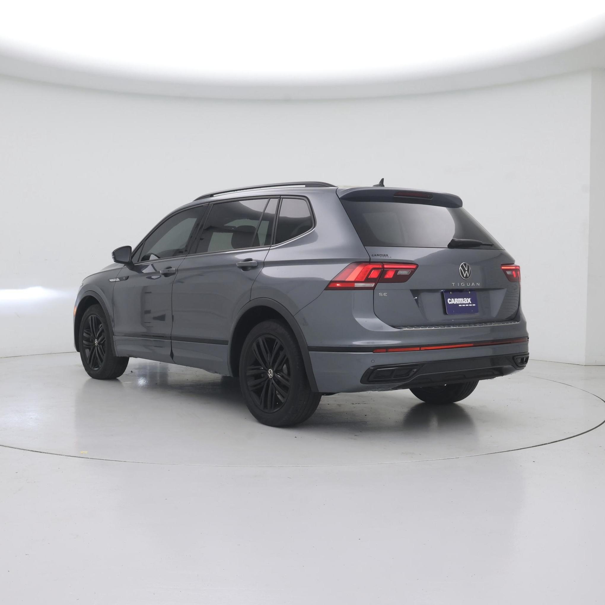 Thumbnail: 2022 Volkswagen Tiguan - 2